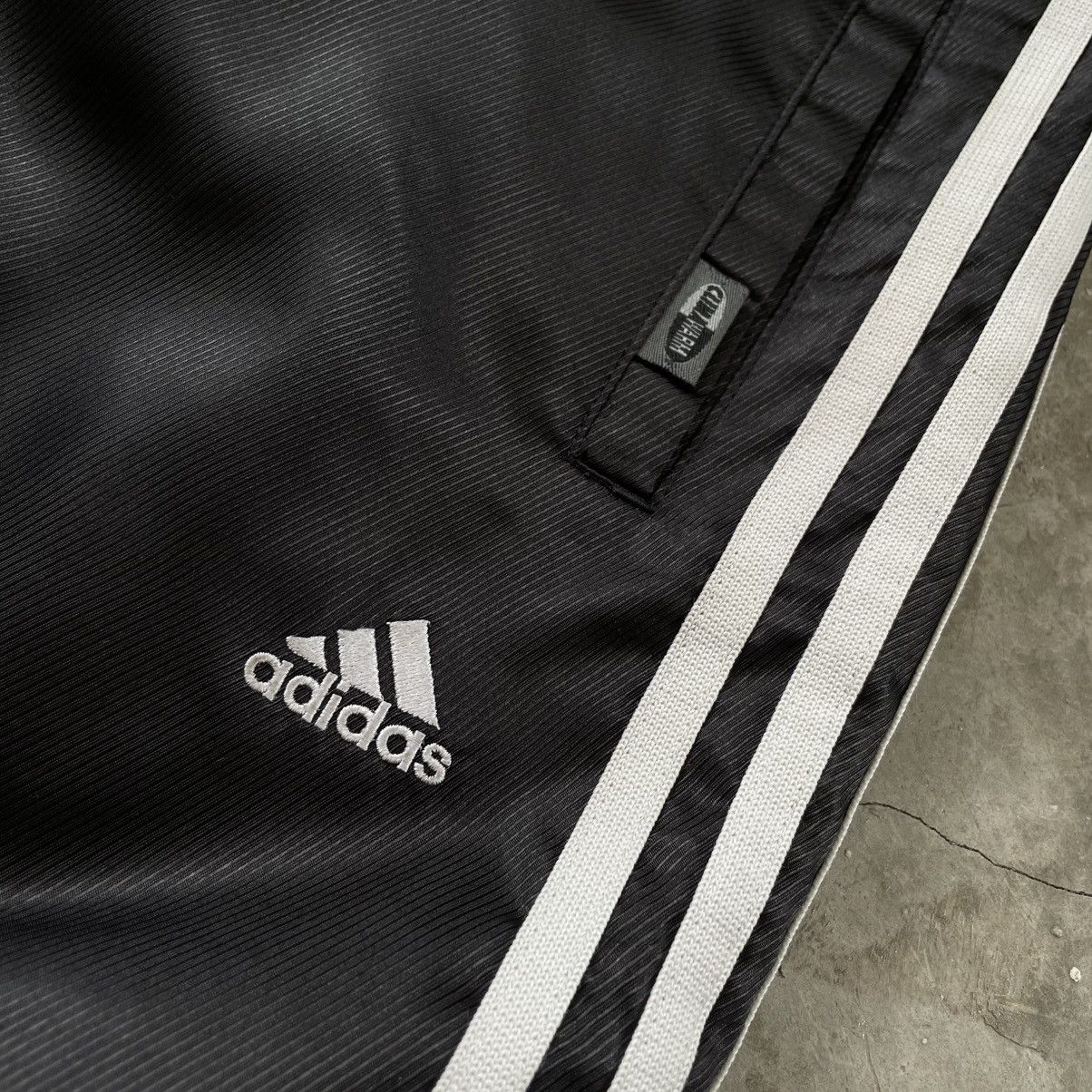 Adidas × Vintage 🔴 Vintage Y2K Adidas Baggy Sweatpants Trackpants 🔴 Size US 34 / EU 50 - 7 Thumbnail
