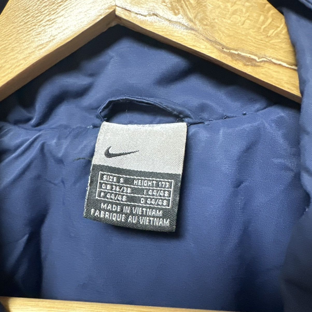 Nike Nike Nylon Vintage 90s Jacket Rare Streetwear Size US S / EU 44-46 / 1 - 10 Thumbnail