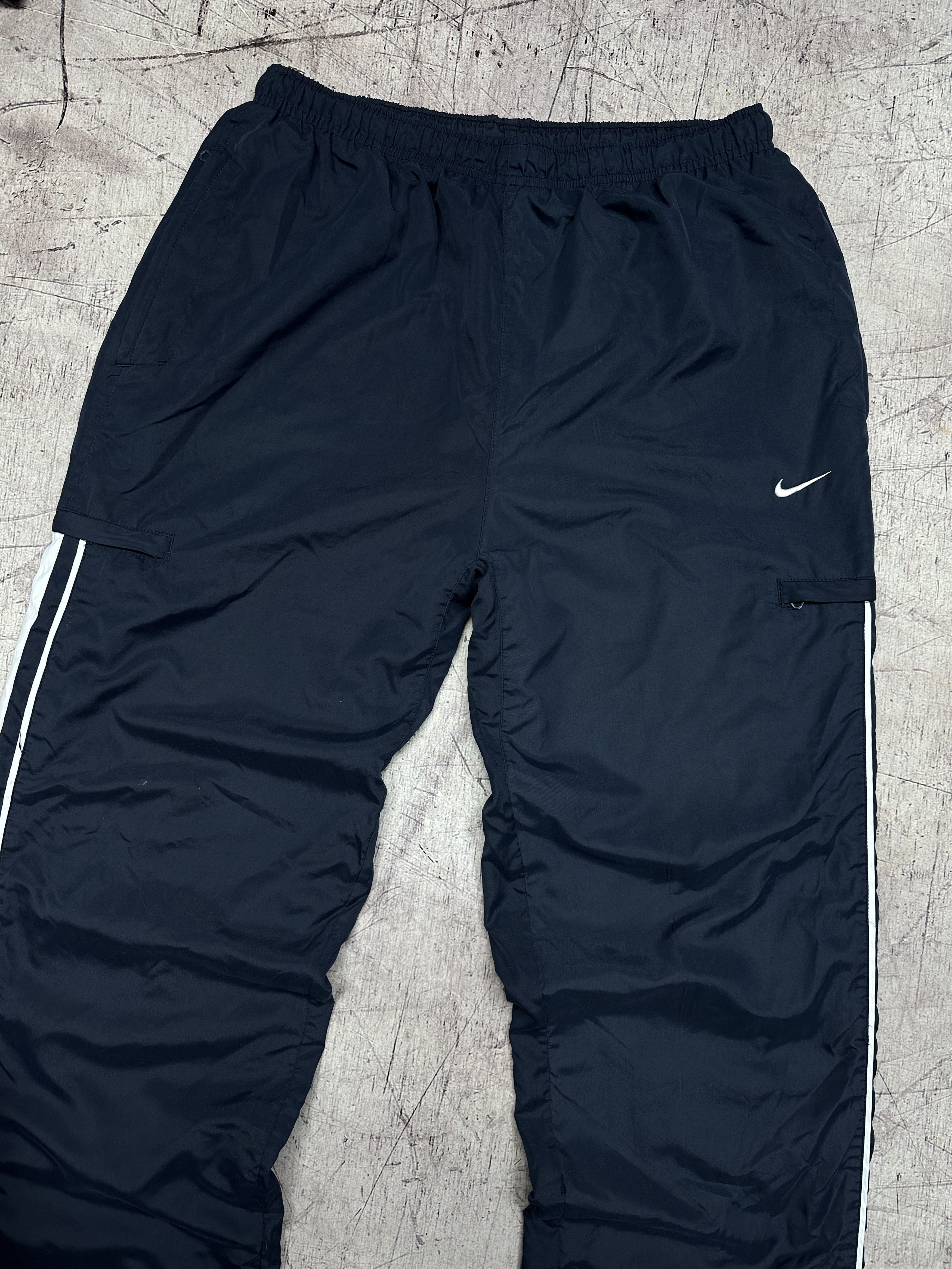 Nike Nike Vintage Mens Nylon Track Pants Size US 36 / EU 52 - 2 Thumbnail