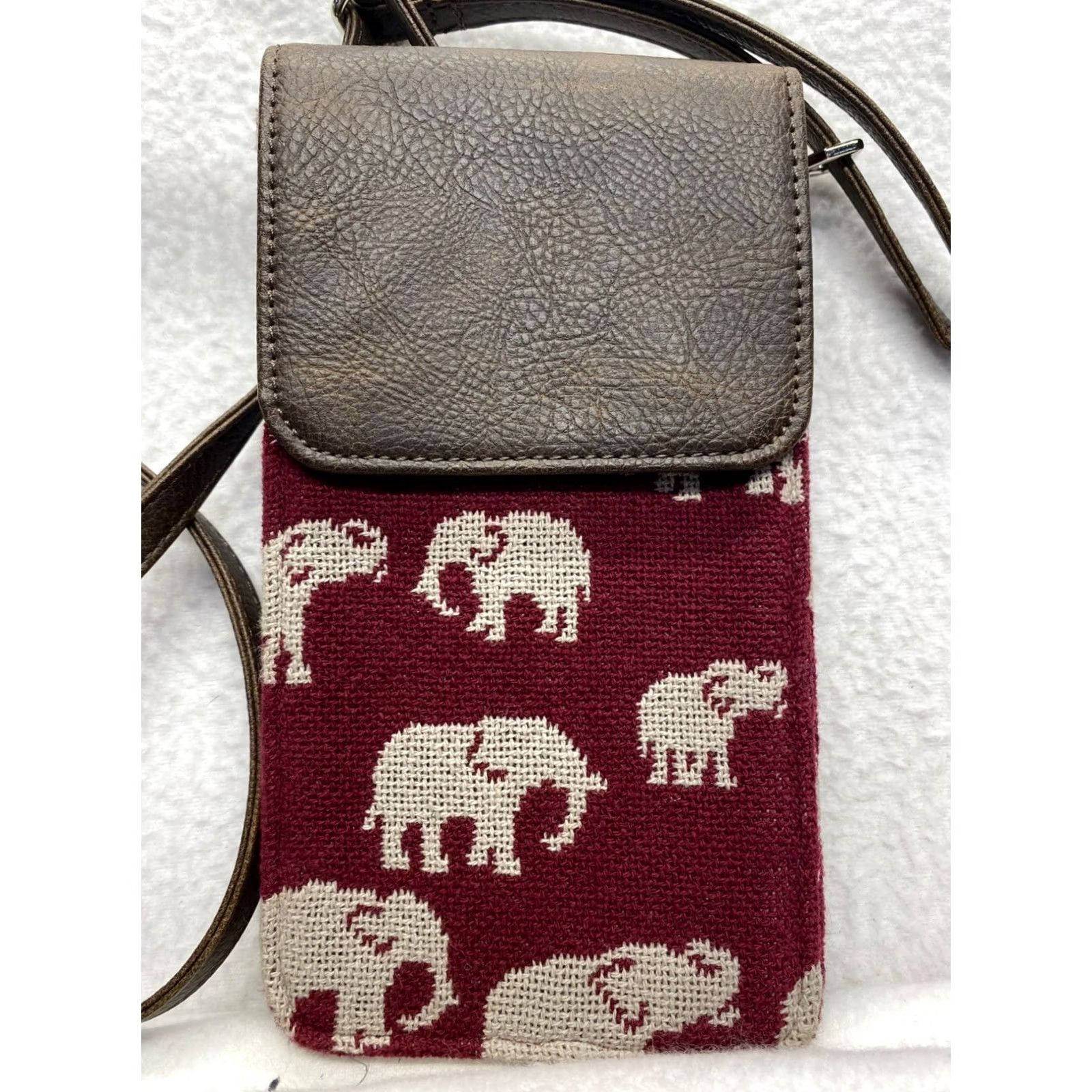Vintage Thirty-One Crossbody Wallet Bag #5084 Women Small Maroon Cotton Crossbody Wallet Bag Like New Women’s Small Size ONE SIZE - 3 Thumbnail