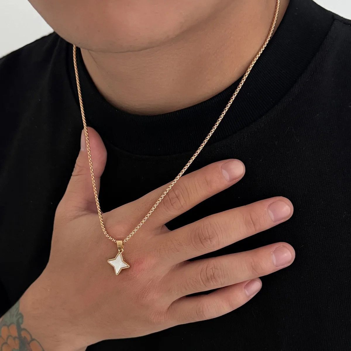 Vintage Four-Angle Star Necklace Size ONE SIZE - 2 Thumbnail