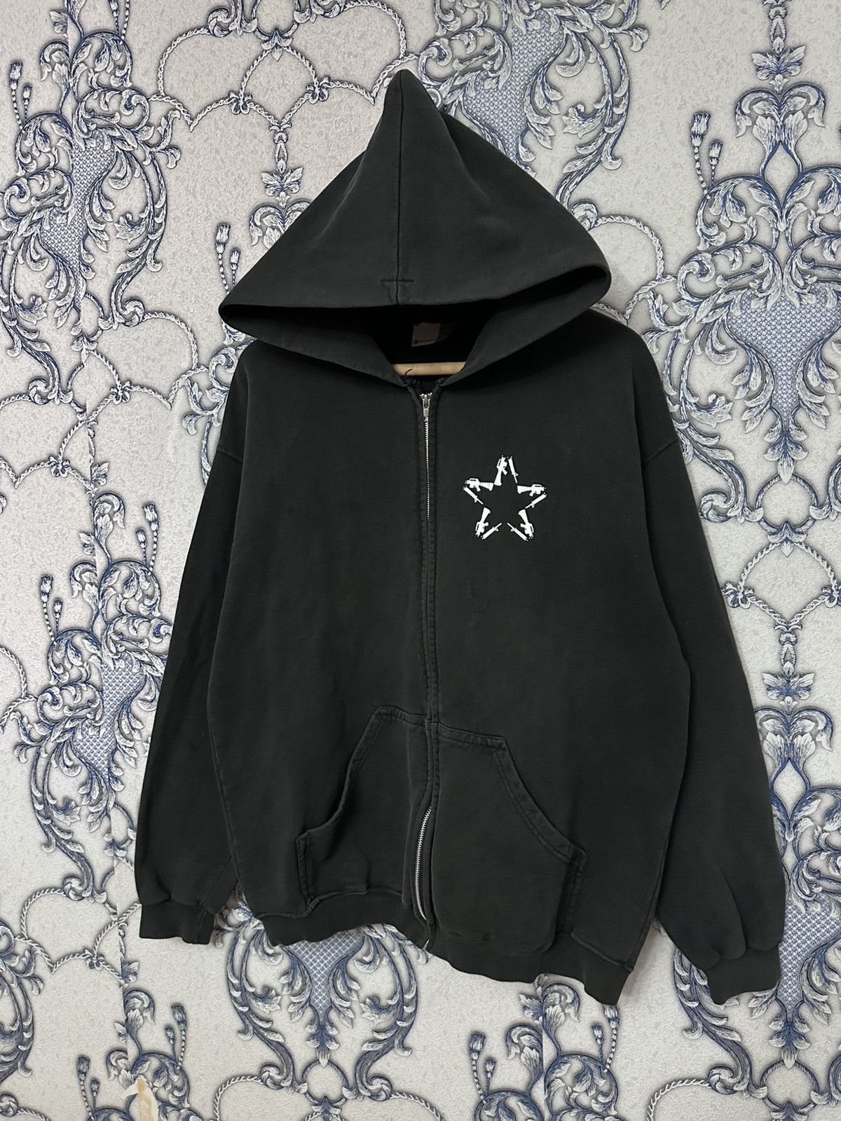 Other Thrashed & Faded 90s Anti Flag Skate Hoodie Size US XL / EU 56 / 4 - 1 Thumbnail