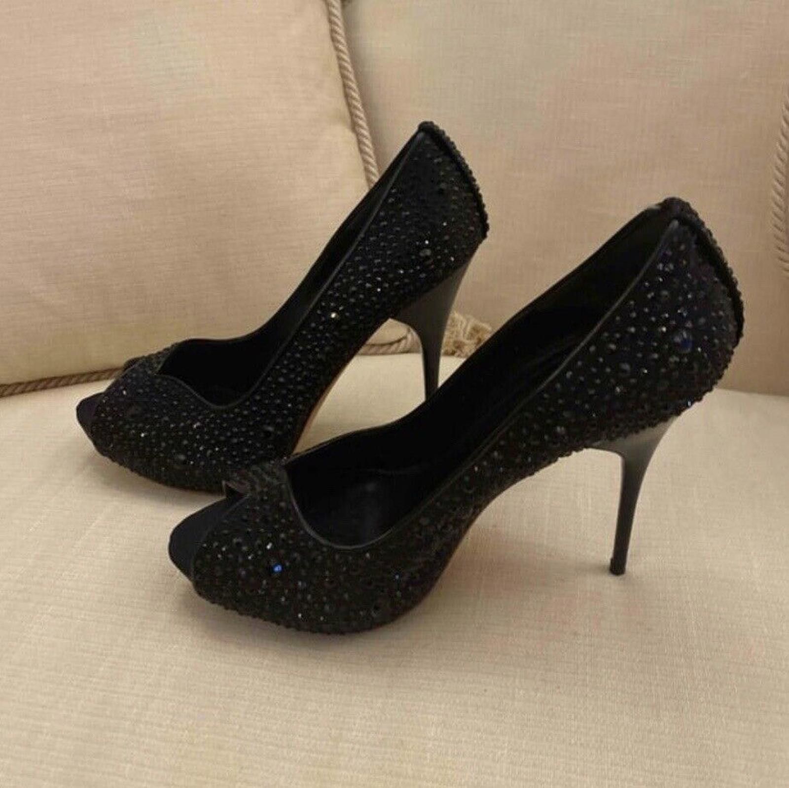Alexander McQueen Alexander McQueen 38.5 Black Crystal Pumps High Heels Size US 8.5 / IT 38.5 - 2 Thumbnail