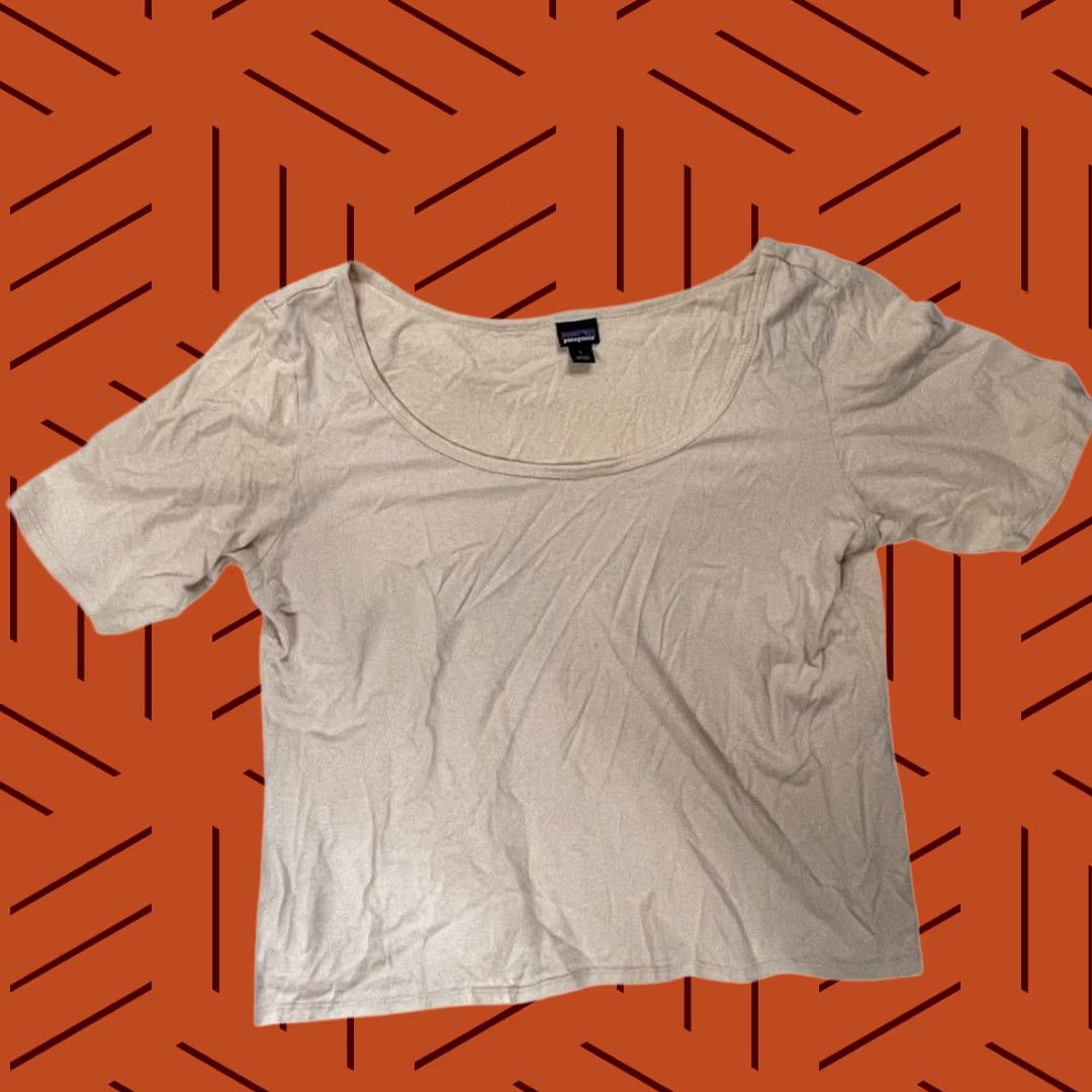 Patagonia Patagonia Womens L Peach T Shirt Cotton Size L / US 10 / IT 46 - 1 Thumbnail