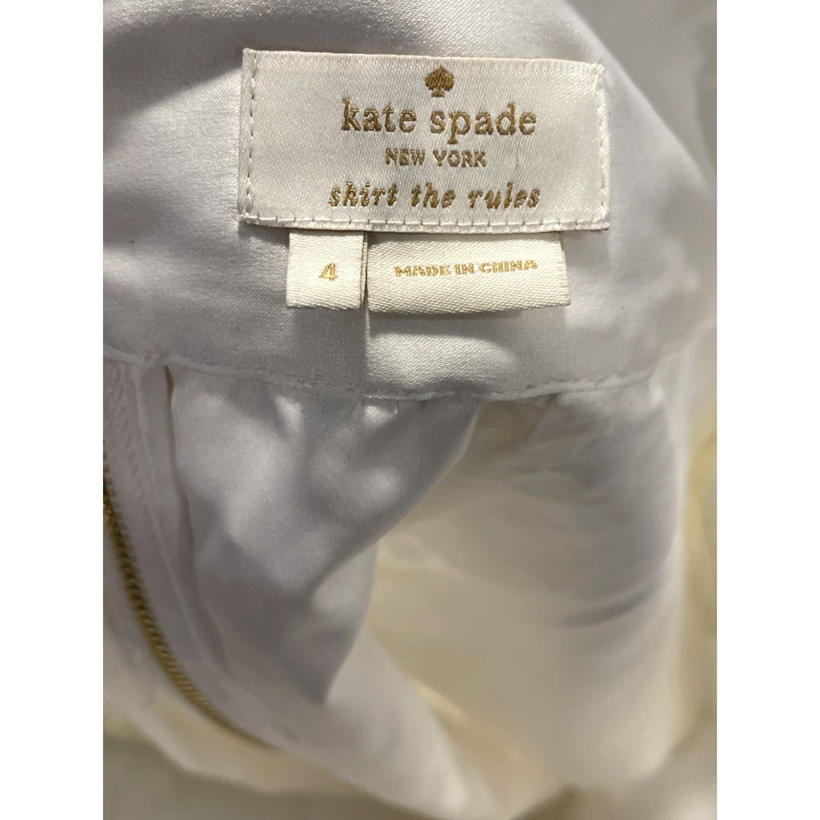 Vintage Kate Spade White Floral Lace Overlay A-Line Knee Length Skirt sz 4 Women's Skirt White Floral Lace Overlay A-Line Knee Length 4 Womens Kate Spade Size 27" / US 4 / IT 40 - 3 Thumbnail