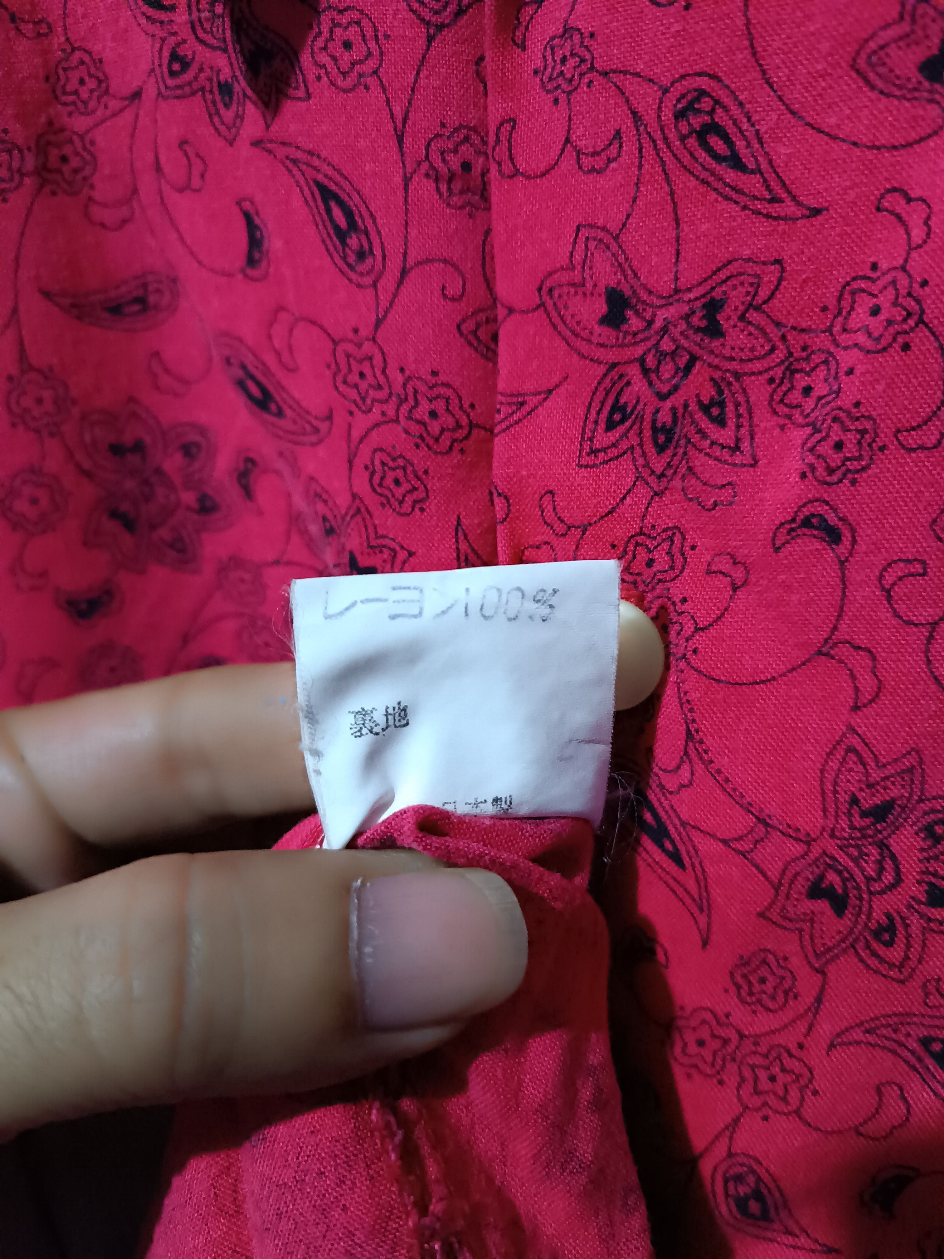 Japanese Brand Red Paisley Rayon Short Sleeve Shirt Style Penguin Size US L / EU 52-54 / 3 - 4 Thumbnail