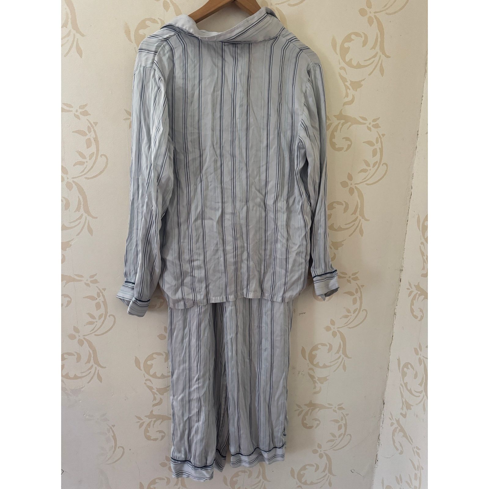 Eberjey Eberjey 100% Silk Pajamas Ladies Size Small Size ONE SIZE - 5 Thumbnail