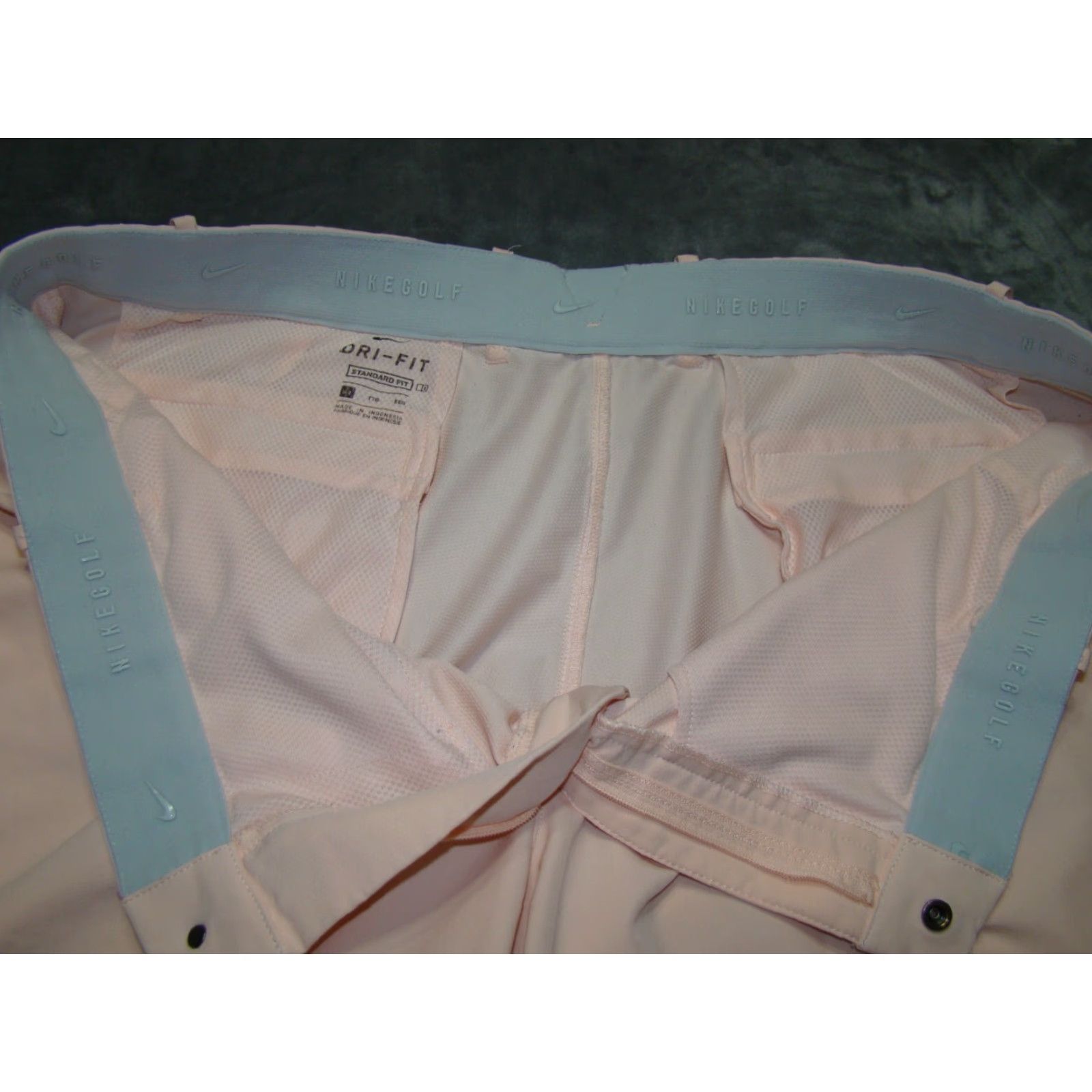 Nike Nike Golf Shorts Men 42 Peach Light Orange Inseam 9.5" Regular Waist 42" Golf Shorts Mens Size US 42 / EU 58 - 3 Thumbnail