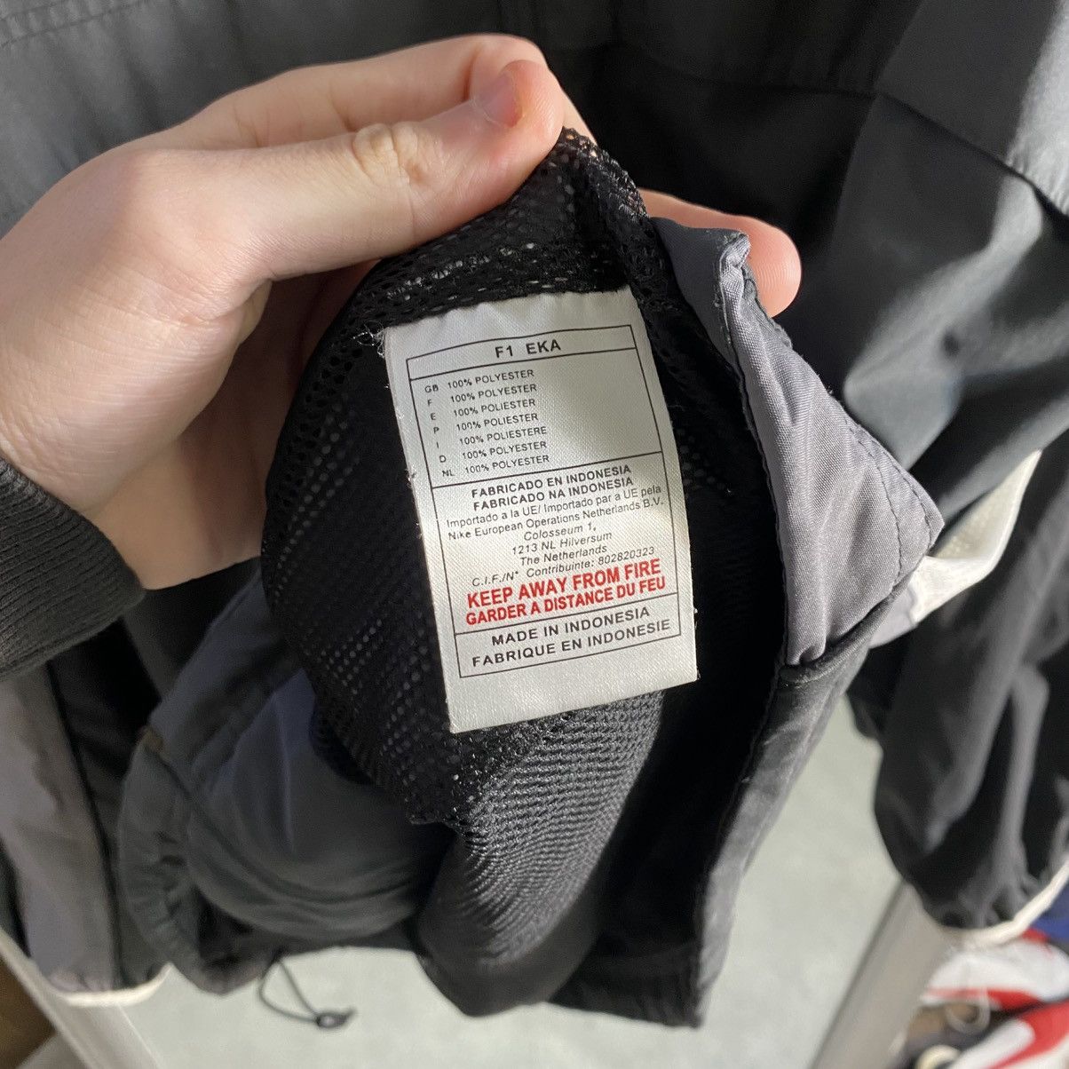 90’s NIKE TRACK JACKET RETRO SWOOSH LOGO Y2K