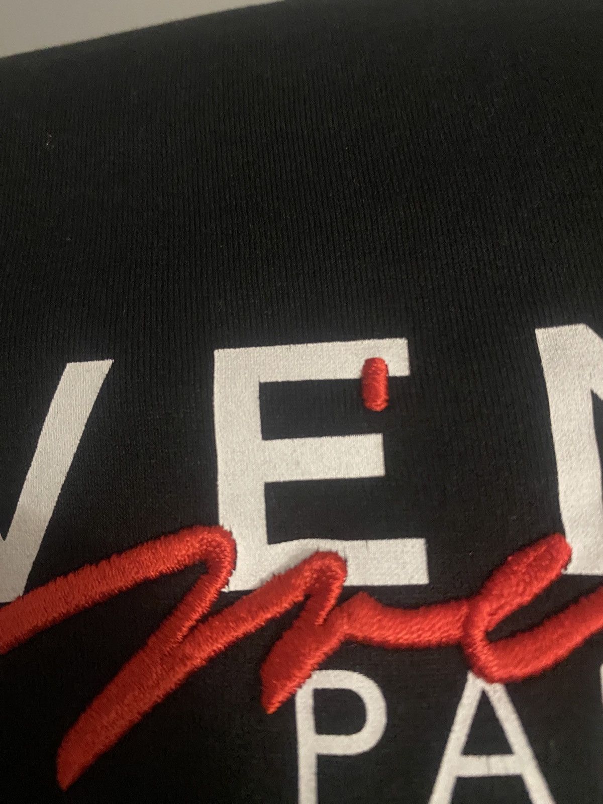 Givenchy Givenchy luxury Over-lay Logo T-shirt Size US XL / EU 56 / 4 - 7 Thumbnail