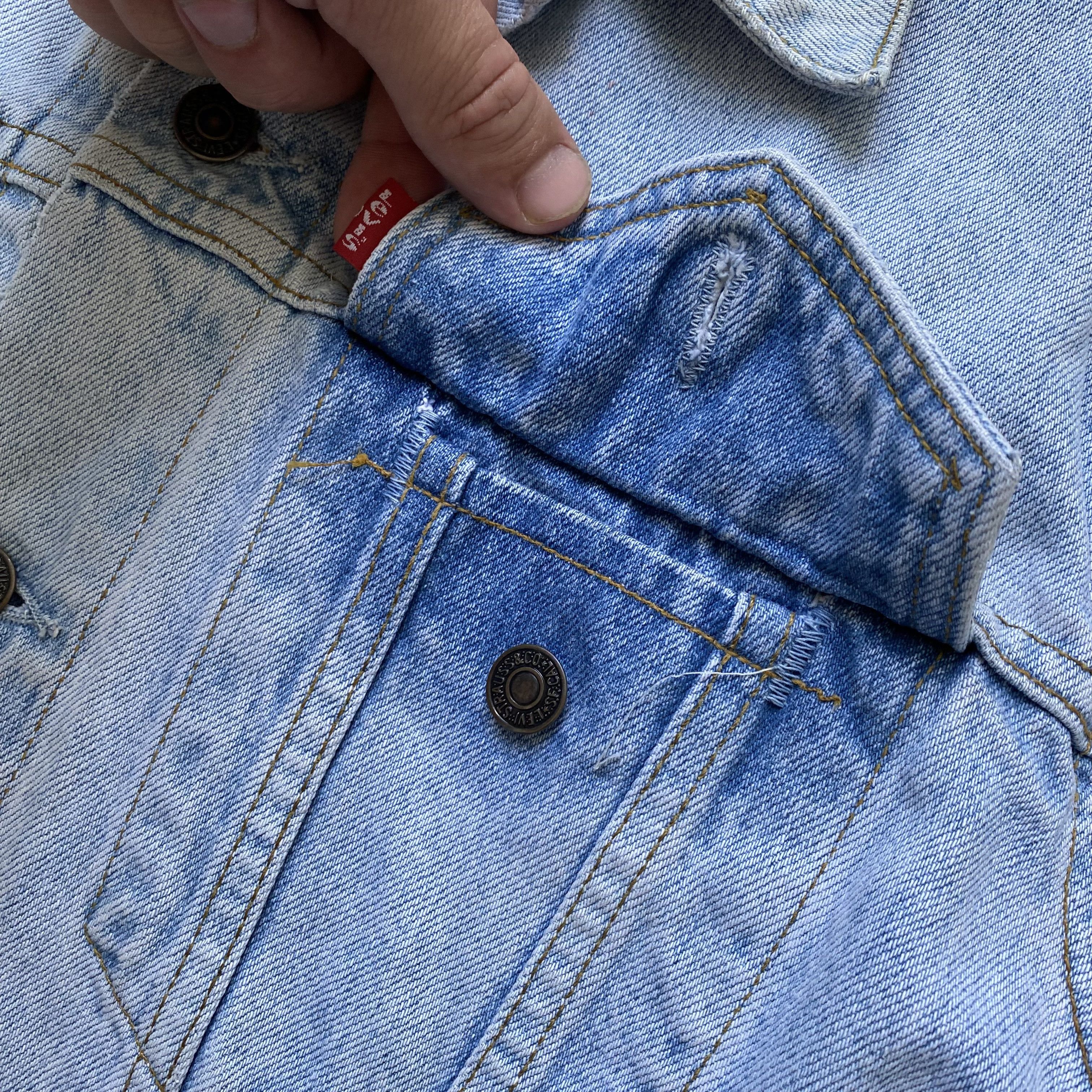 Levi's Vintage Clothing Vintage 90s Trashed Levis denim jacket distressed Usa Size US L / EU 52-54 / 3 - 10 Thumbnail