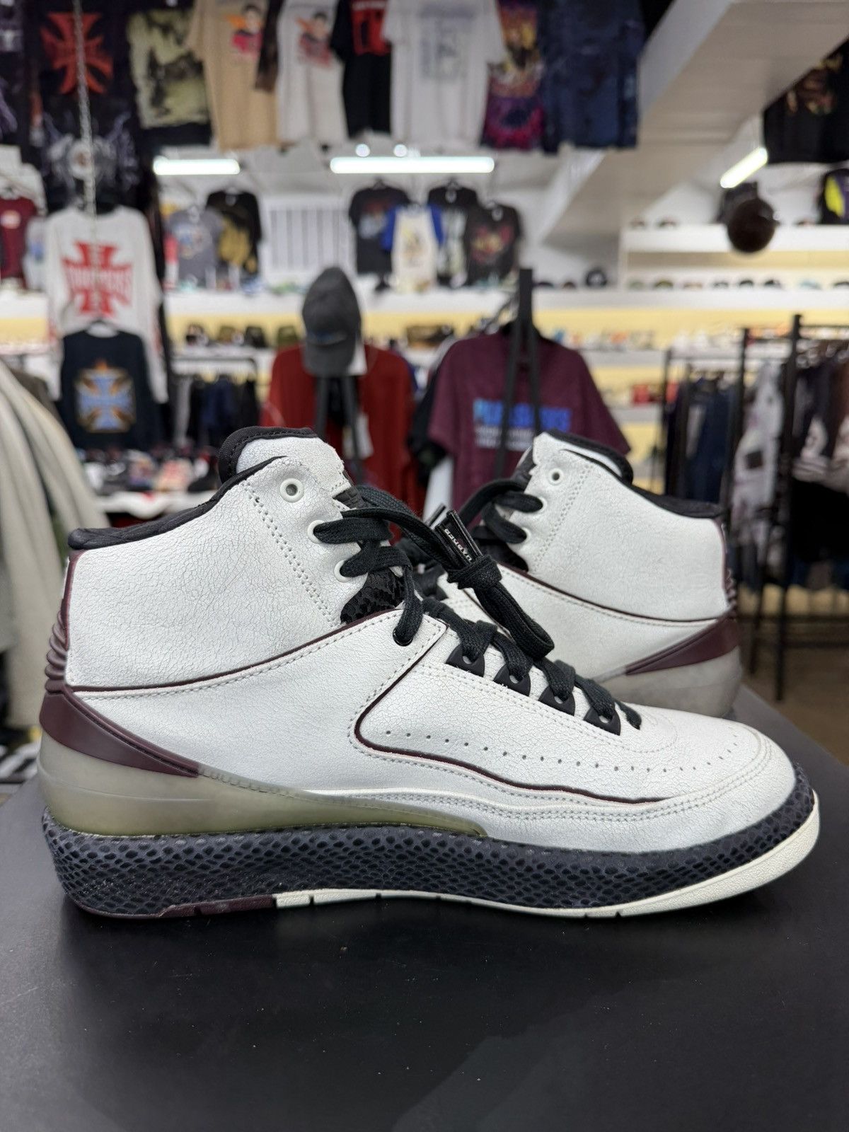A Ma Maniere × Jordan Brand Air Jordan 2 A Ma Maniere Size 9 (2022) Size US 9 / EU 42 - 3 Thumbnail