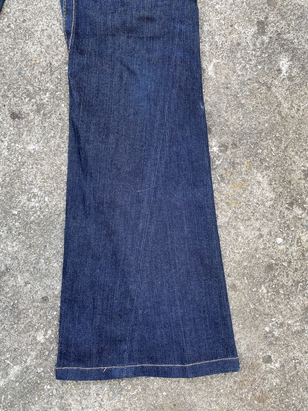 True Religion True Religion Indigo Blue Low Rise Flare Jeans Size 26" / US 2 / IT 38 - 9 Thumbnail