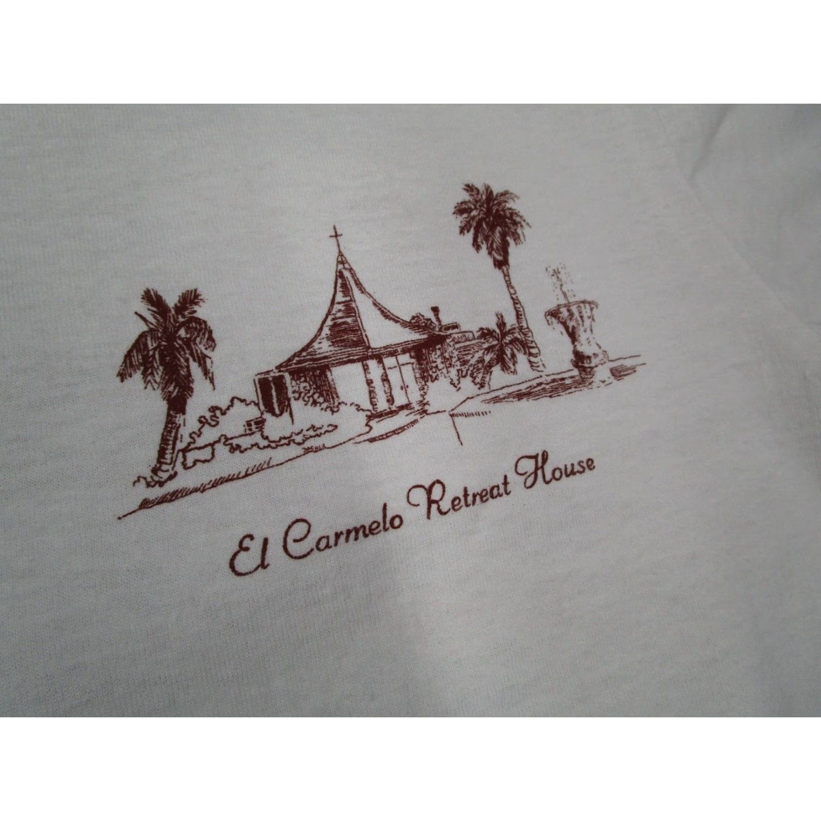 Vintage VINTAGE Screen Stars Best Shirt Mens M White 90s EL CARMELO RETREAT HOUSE graphic Crew neck Short Sleeve double-sided 100% cotton USA Mens Size US M / EU 48-50 / 2 - 3 Thumbnail