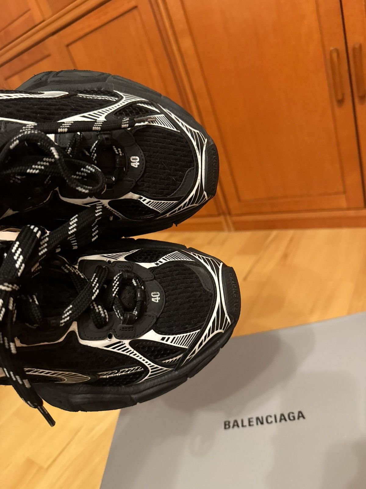 Balenciaga Balenciaga 3XL Triple Black Size US 7 / EU 40 - 11 Thumbnail