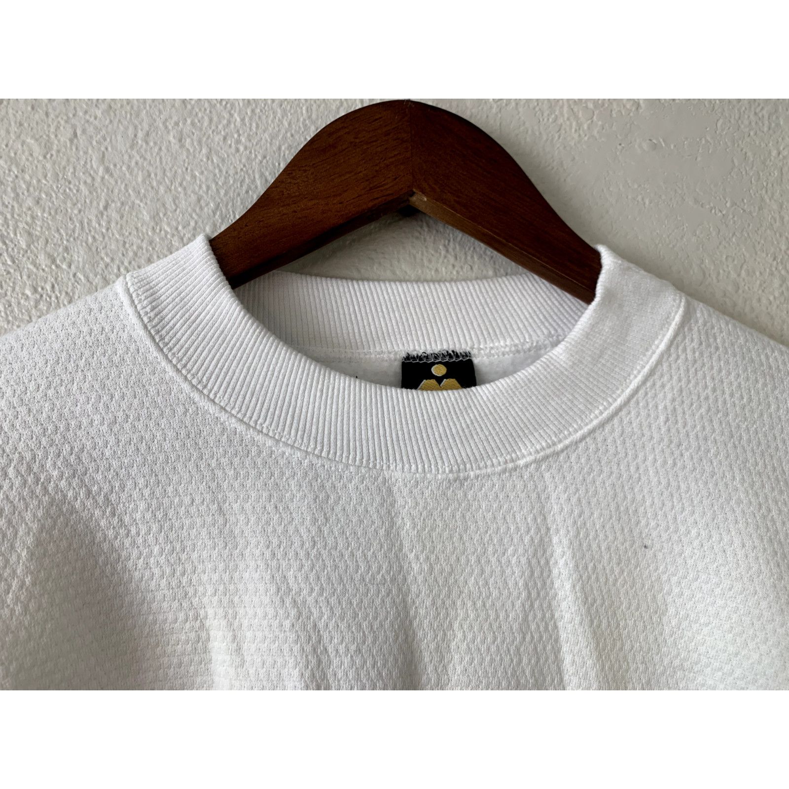 Vintage Vintage White Blank Sweatshirt Textured Crewneck 90s VTG XL Size US XL / EU 56 / 4 - 4 Thumbnail