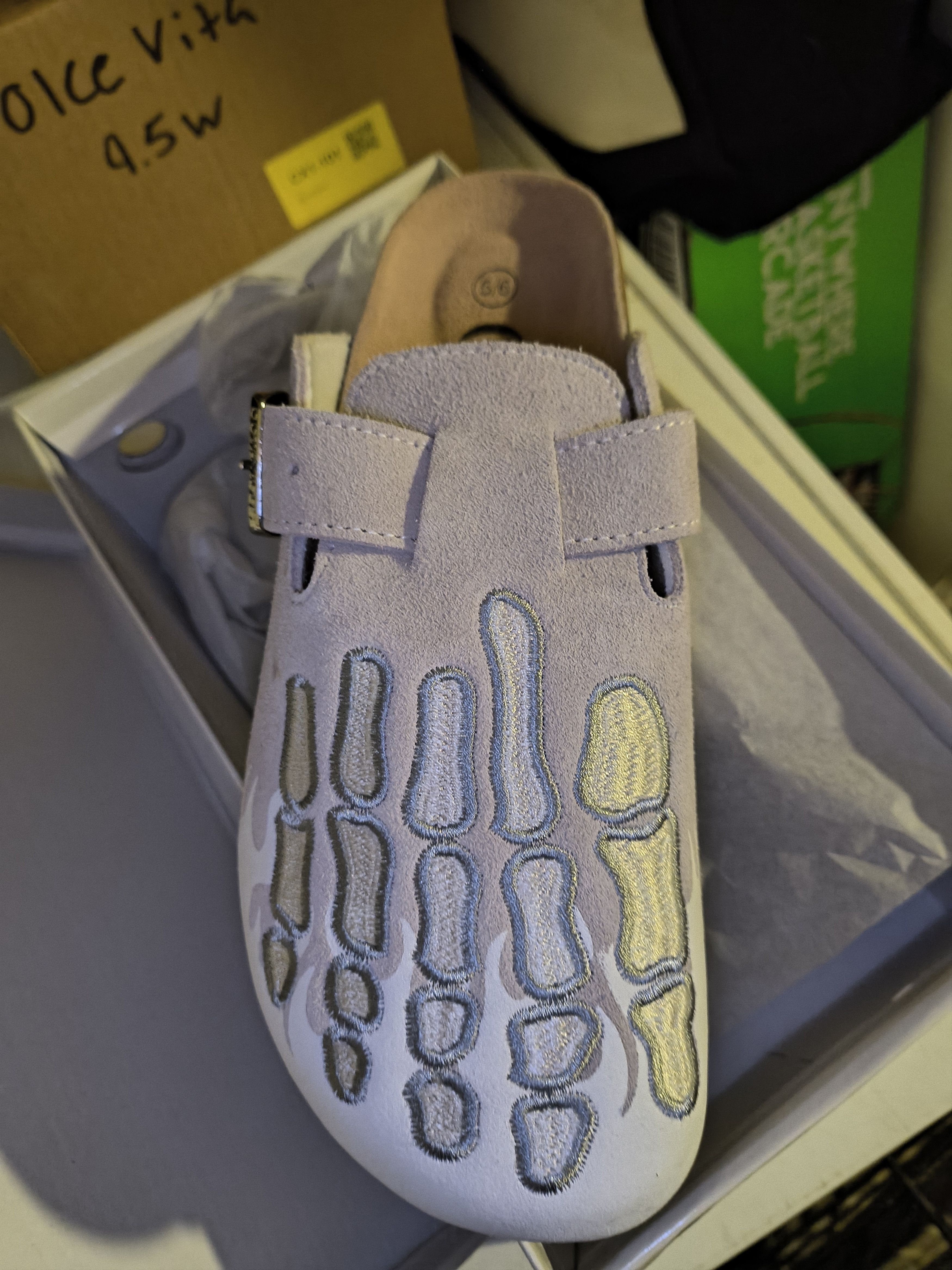 靴 Octavious Marks Fish Bone Clogs White