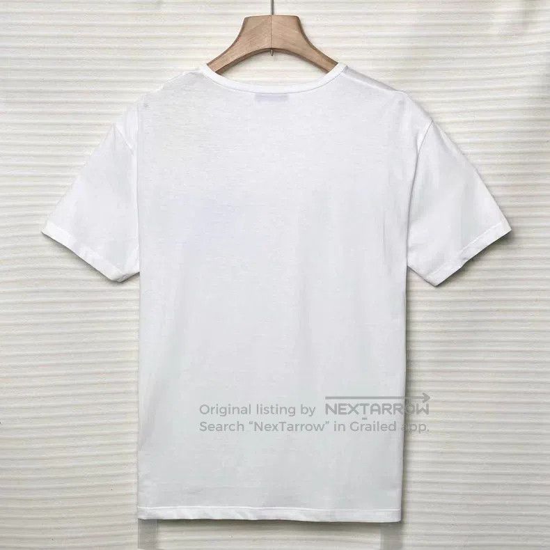 Valentino Valentino Short sleeve love logo Size M / US 6-8 / IT 42-44 - 2 Thumbnail