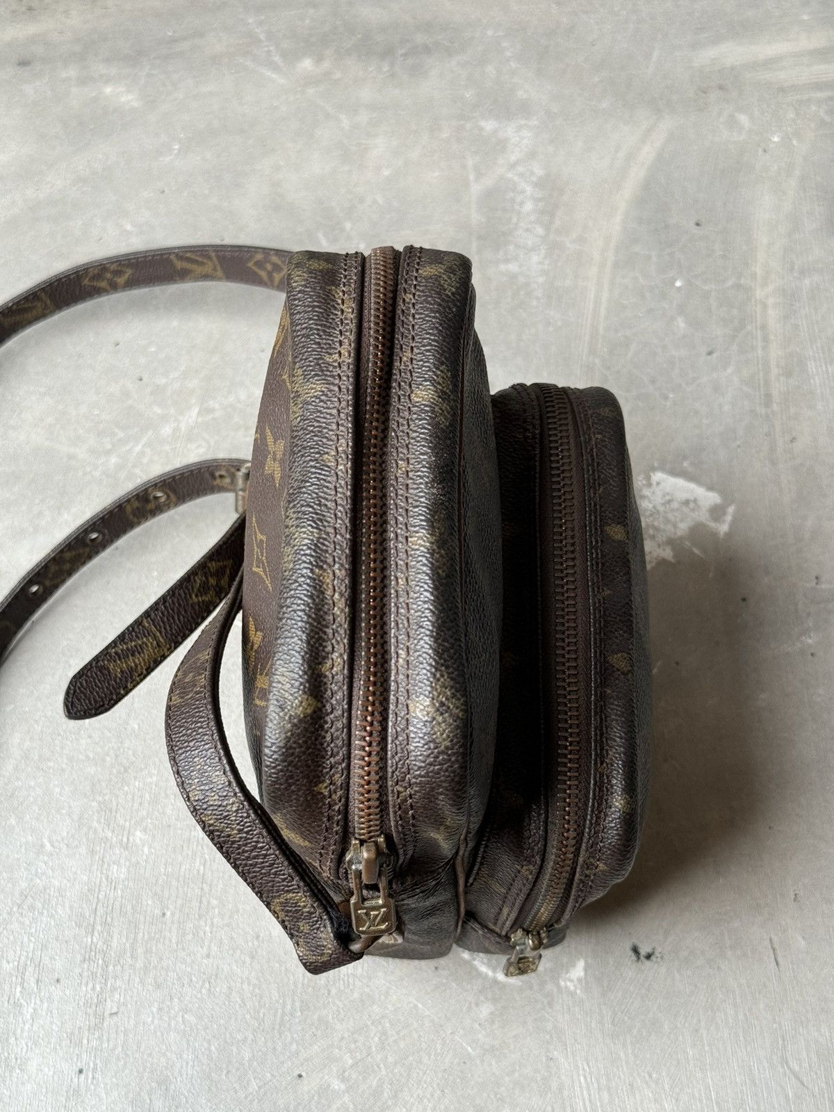 Louis Vuitton Louis Vuitton Amazon Canvas Shoulder Bag Size ONE SIZE - 13 Thumbnail
