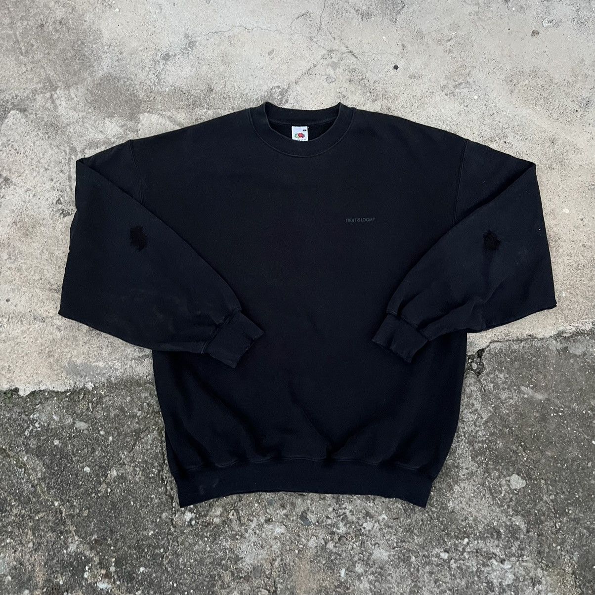Fruit Of The Loom × Vintage Vintage 90s FOTL Paint Splattered Distressed Sweatshirt Size US XL / EU 56 / 4 - 1 Thumbnail