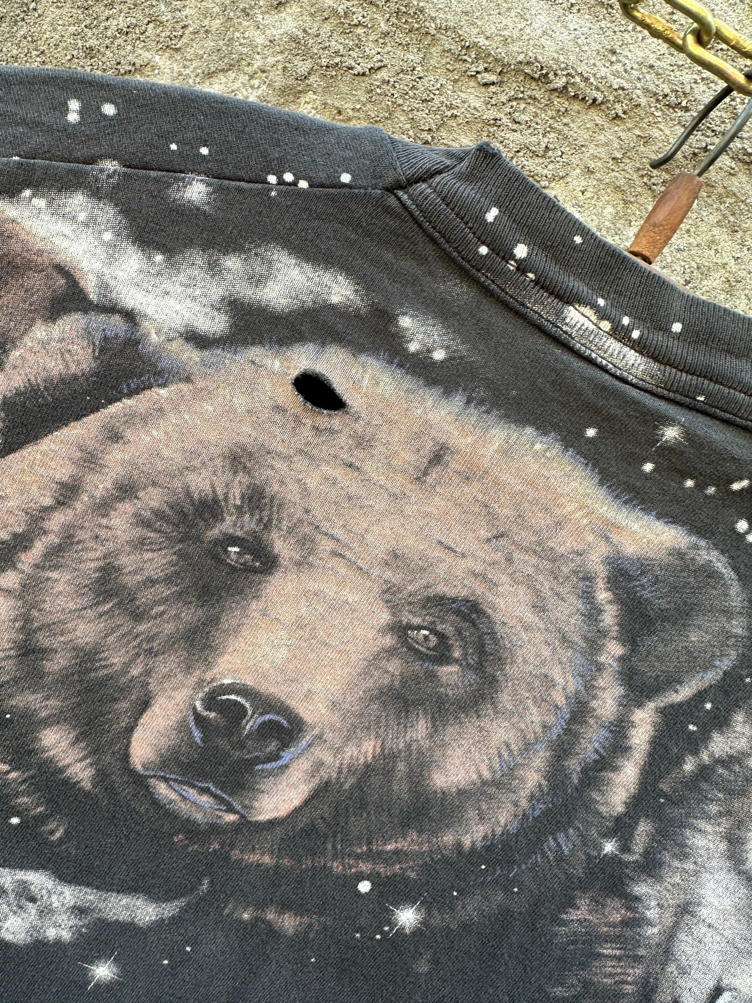 Liquid Blue vintage 1998 Liquid Blue Brian Fox "Indian Bear" AOP T-shirt Size US XL / EU 56 / 4 - 12 Thumbnail