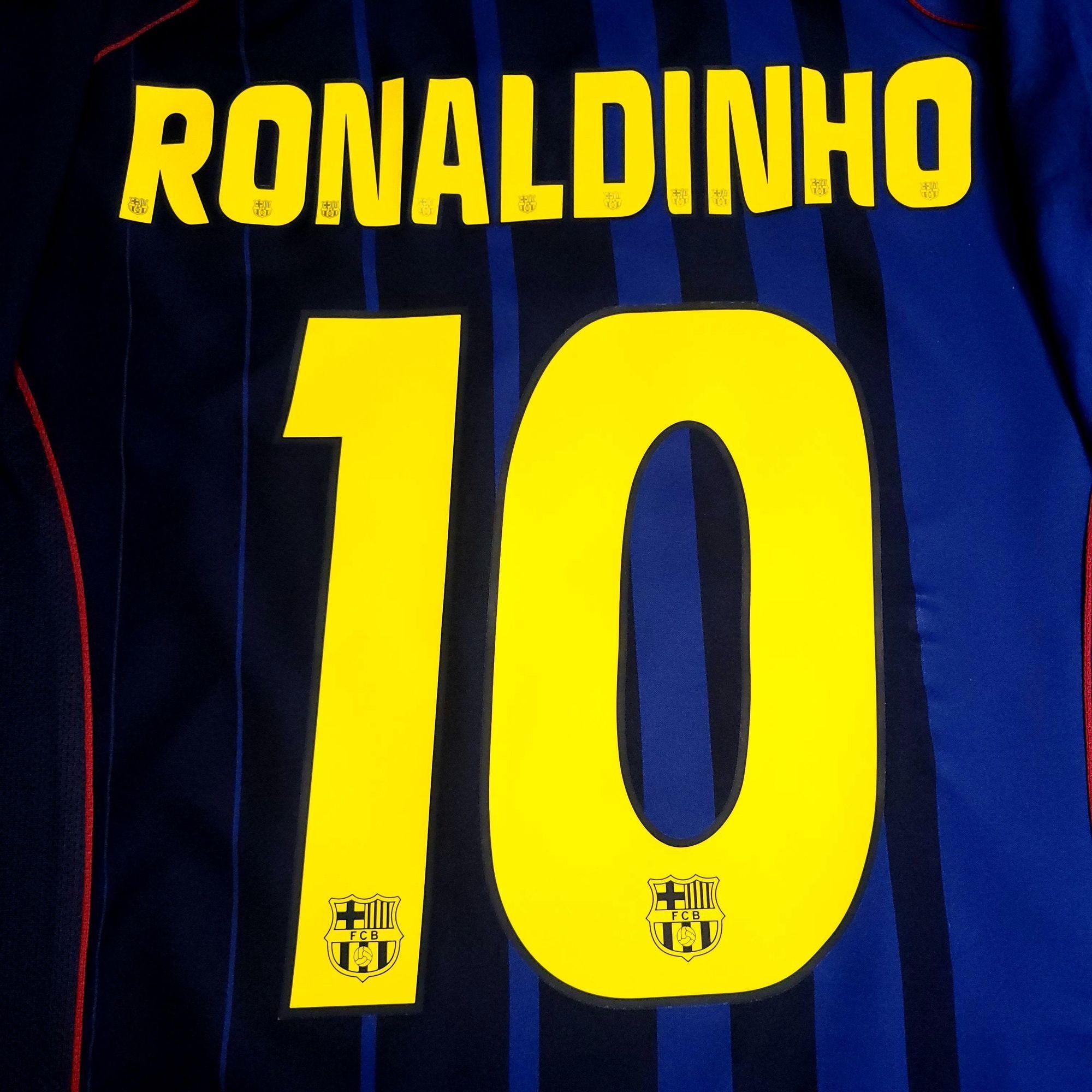 Nike Ronaldinho Barcelona 2004 2005 Away Soccer Jersey XL Size US XL / EU 56 / 4 - 3 Thumbnail