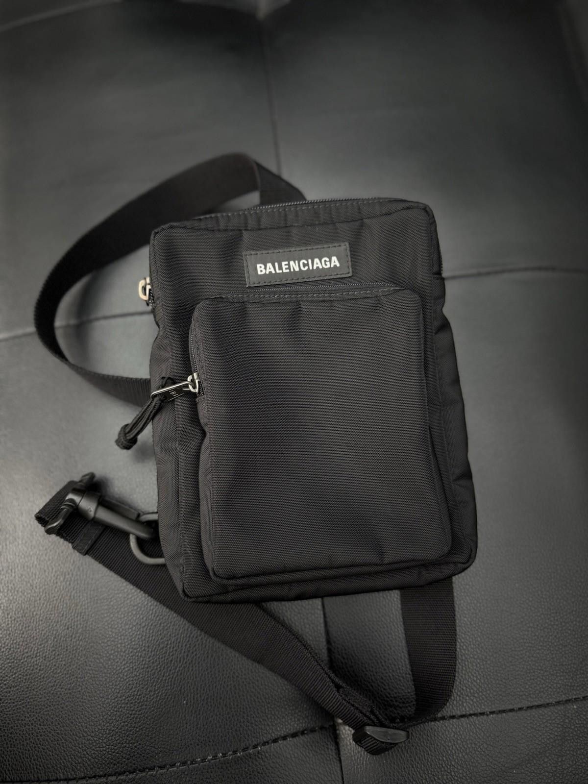 Balenciaga BALENCIAGA Explorer Shoulder Bag Black Unisex $1000 Retail Size ONE SIZE - 1 Thumbnail