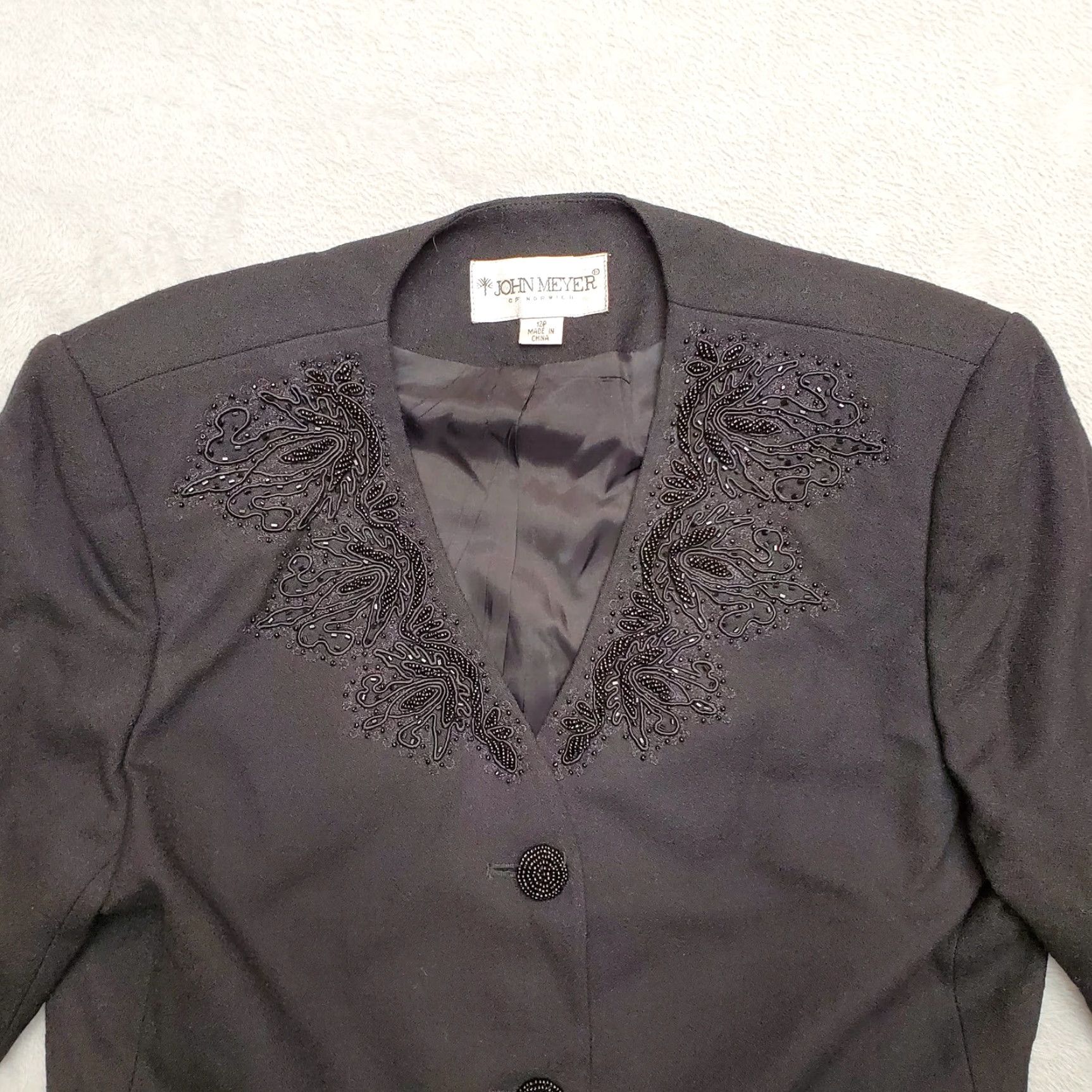 Vintage VINTAGE John Meyer Blazer Womens 12 Petite Black 100% Wool Beaded Accents Button Jacket Size XL / US 12-14 / IT 48-50 - 2 Thumbnail