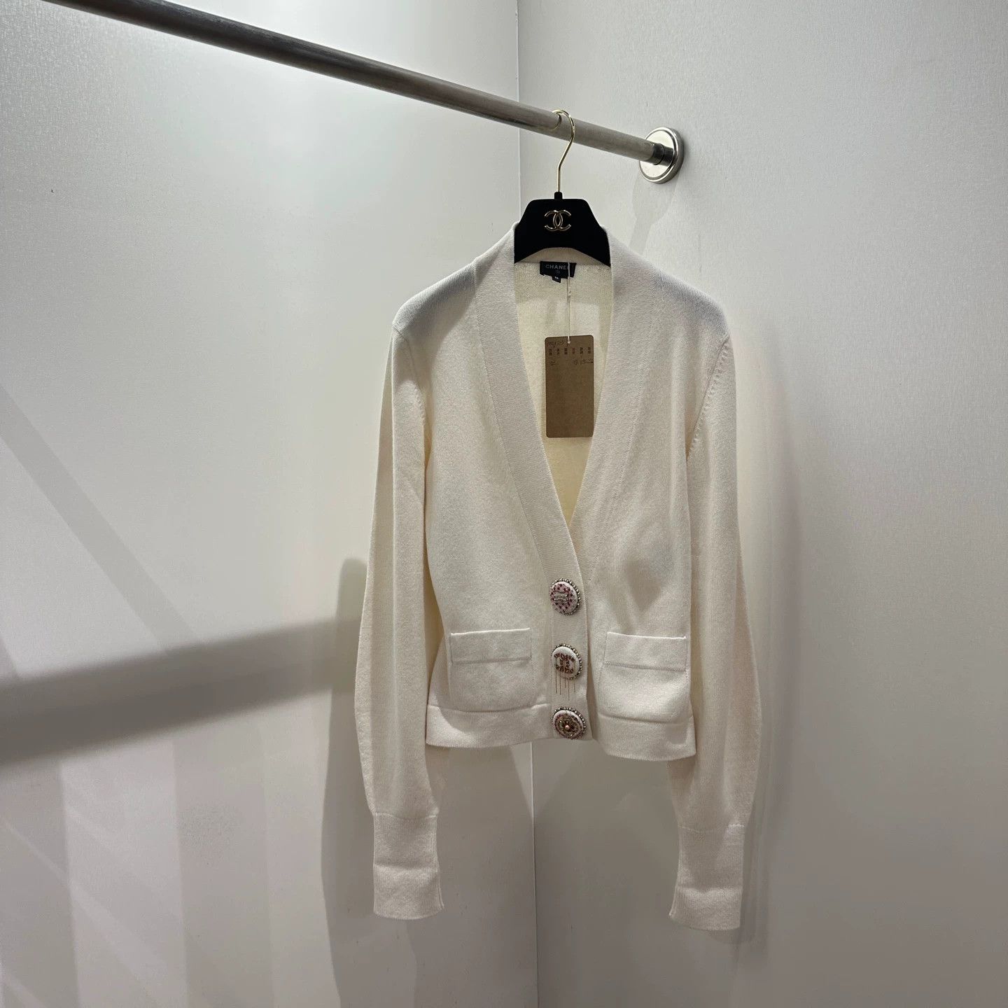 Chanel Chanel Haute Metiers d'Art Cashmere Cardigan 36 Size XS / US 0-2 / IT 36-38 - 1 Thumbnail