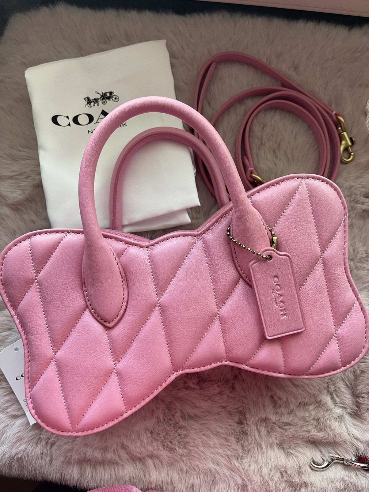Coach Coach Bow Bag With Quilting cu860 pink Size ONE SIZE - 1 Thumbnail