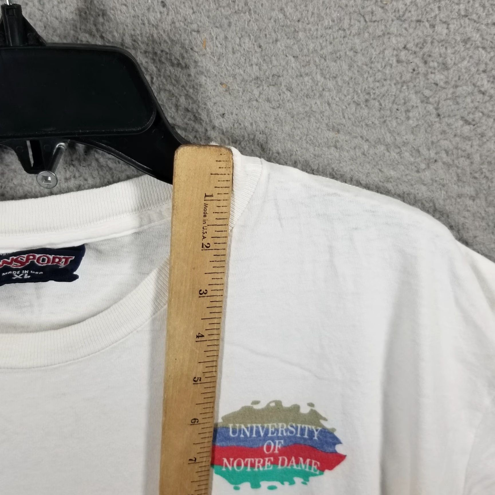 Jansport VINTAGE Notre Dame College Shirt Men XL White 90s Graphic Tee College Seal Mens Size US XL / EU 56 / 4 - 7 Thumbnail