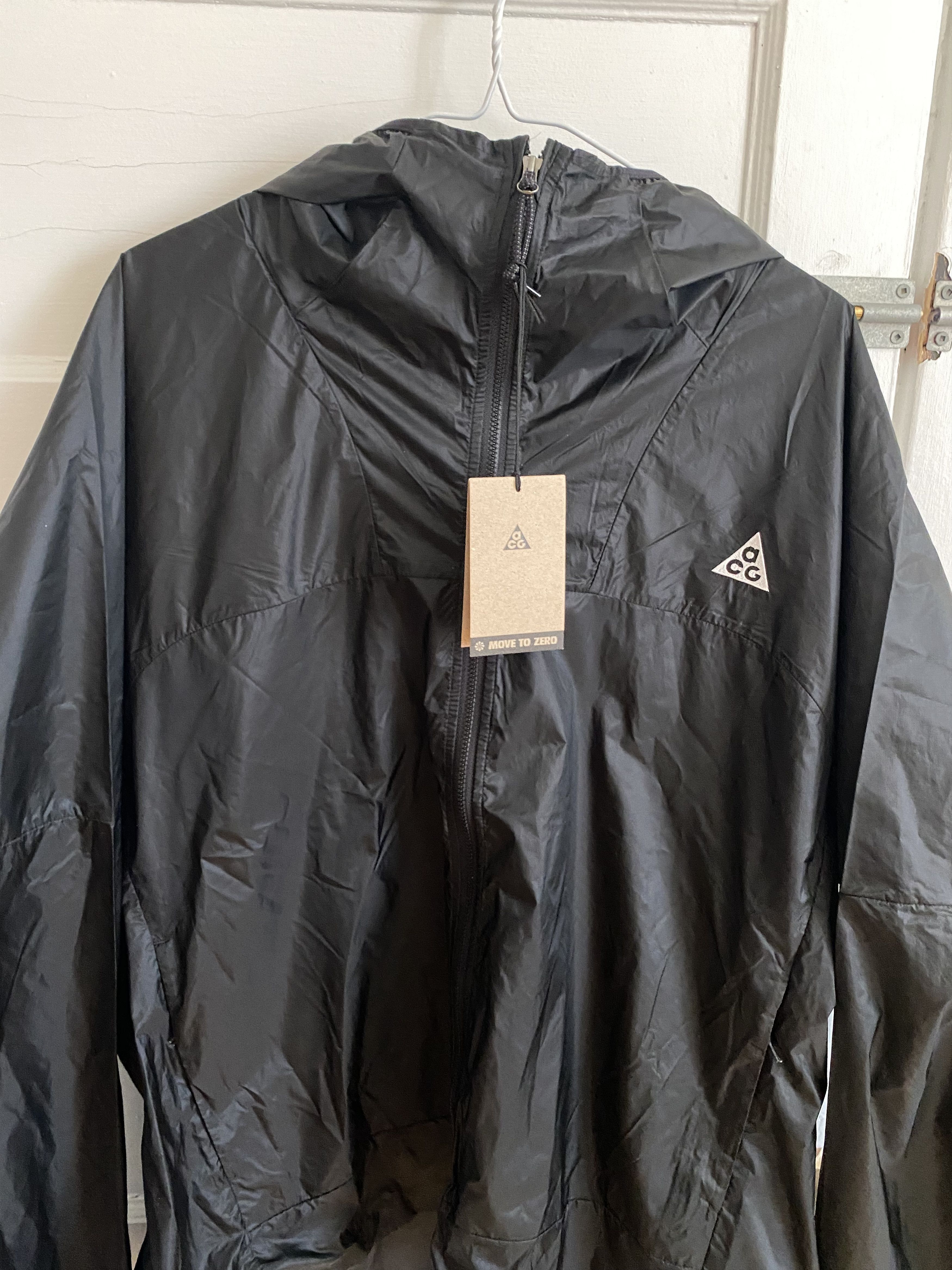 image of Nike Acg Windbreaker in Black, Men's (Size XL)