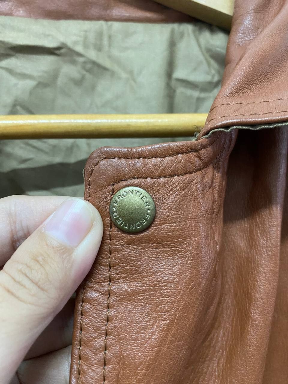Japanese Brand vintage japanese brands cow leather jacket nice design Size US L / EU 52-54 / 3 - 2 Thumbnail