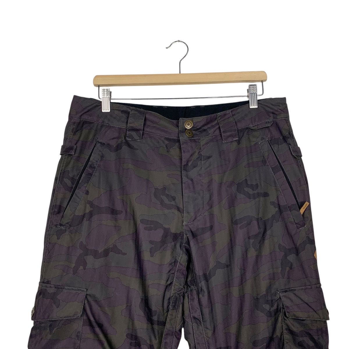 DC DC Camouflage Skiwear Pant Size US 34 / EU 50 - 2 Thumbnail