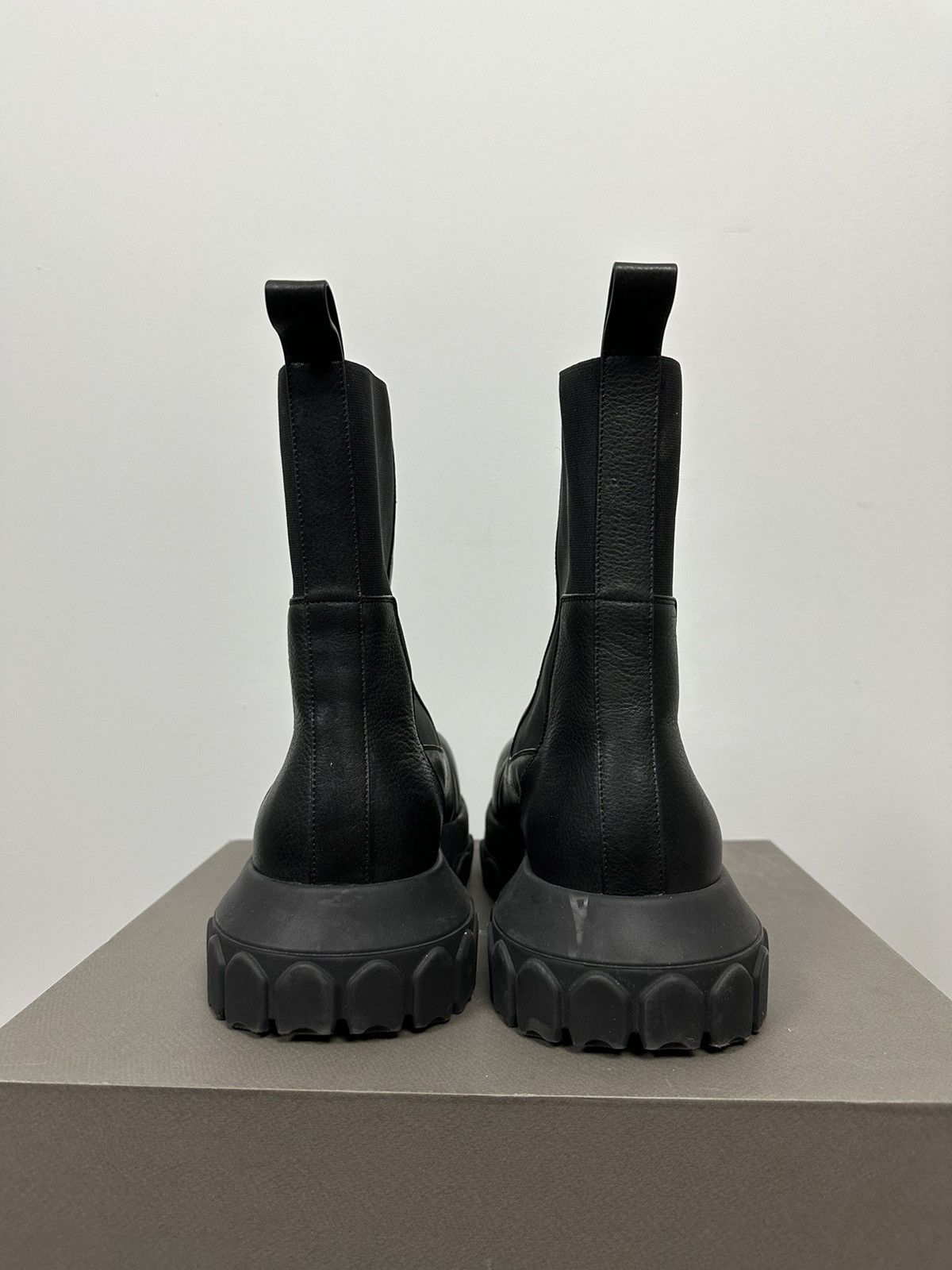 Rick Owens FW19 ‘LARRY’ Calfskin Bozo Tractor Boots Size US 11 / EU 44 - 4 Thumbnail