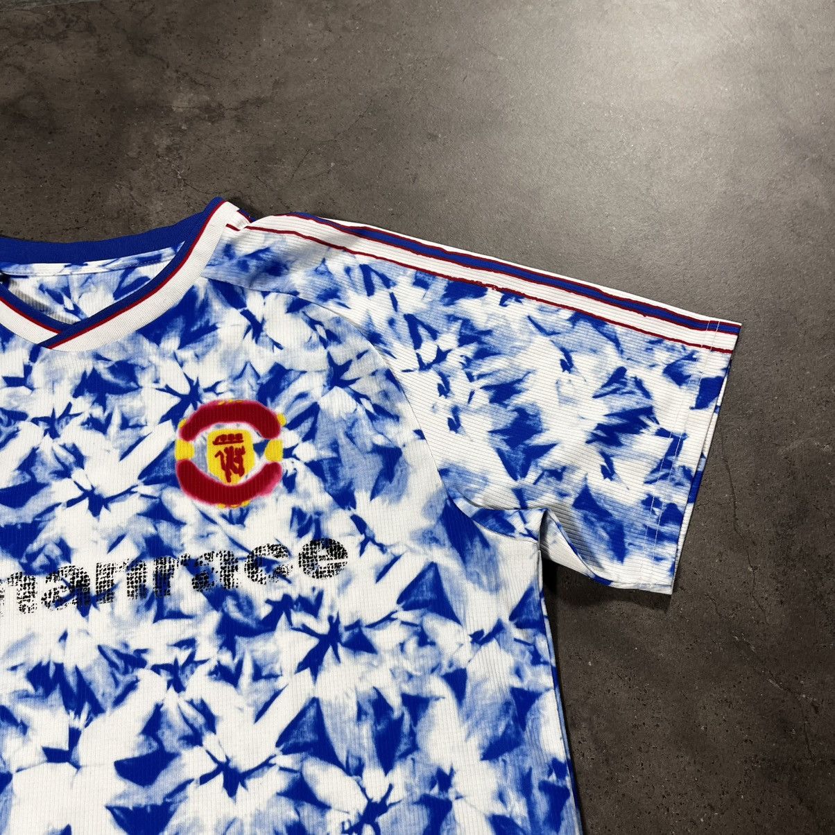 Adidas Adidas Manchaster United Humanrace Jersey Tee Blokecore Size US L / EU 52-54 / 3 - 4 Thumbnail