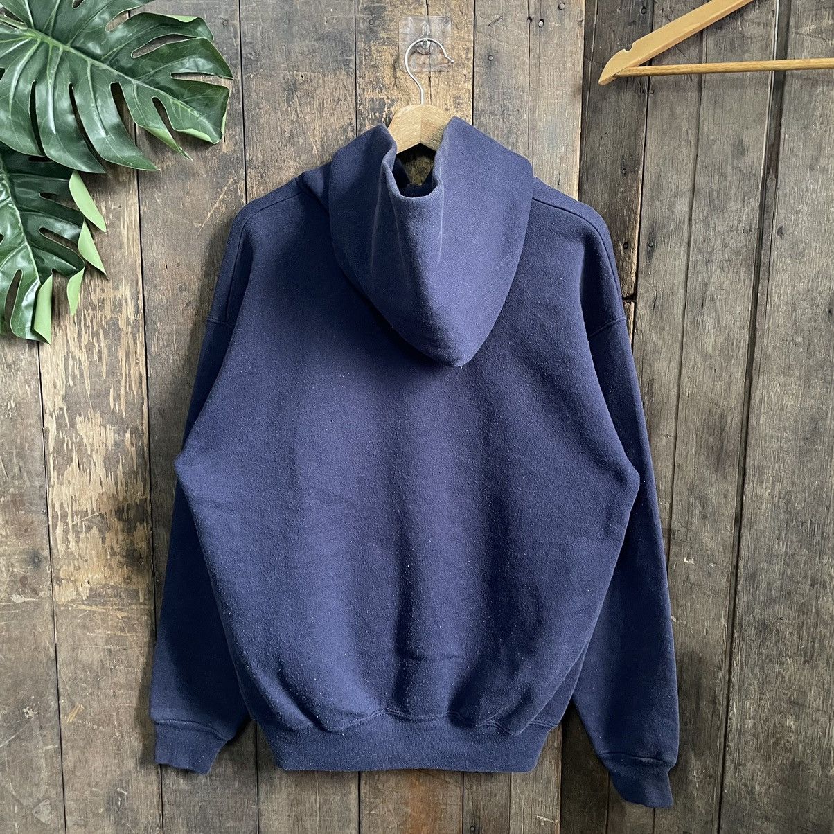 Vintage Vintage 90’s Discus Athletic Plain Hoodie Size US L / EU 52-54 / 3 - 2 Thumbnail