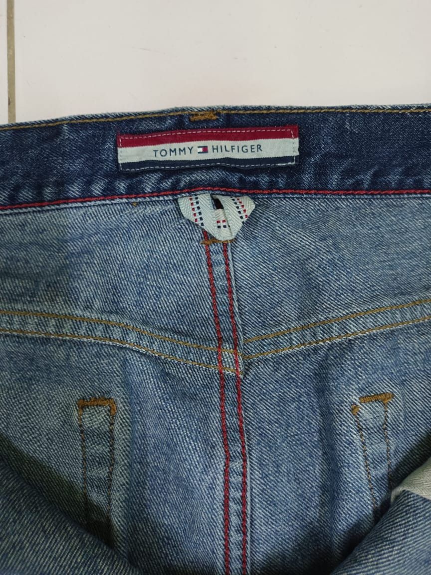 Tommy Hilfiger × Vintage Distressed Tommy Hilfiger Classic Jeans Straight Denim Pants Size US 39 - 9 Thumbnail
