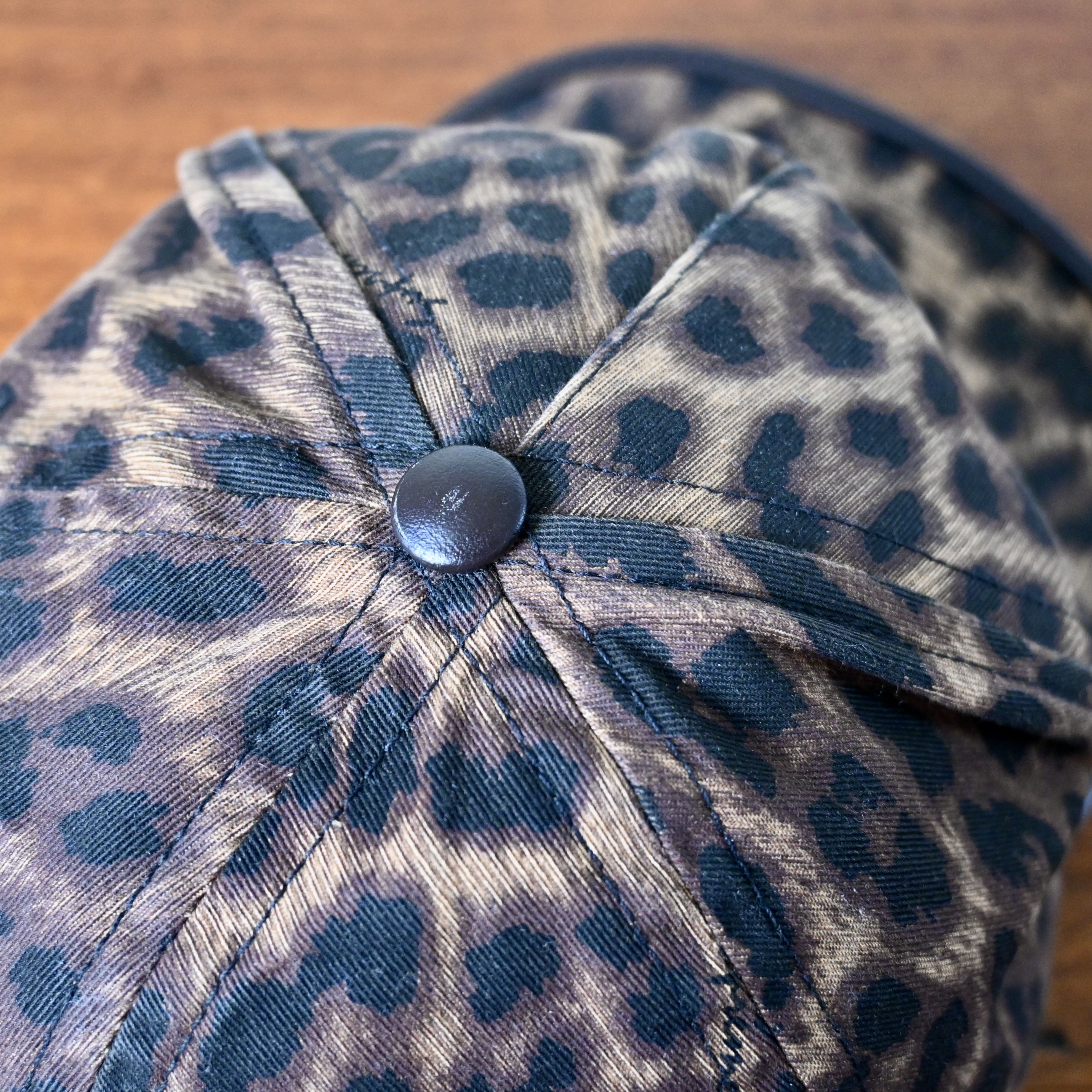 Supreme 2011 S/S, Vintage SUPREME Leopard 5-panel camp hat Size ONE SIZE - 7 Thumbnail