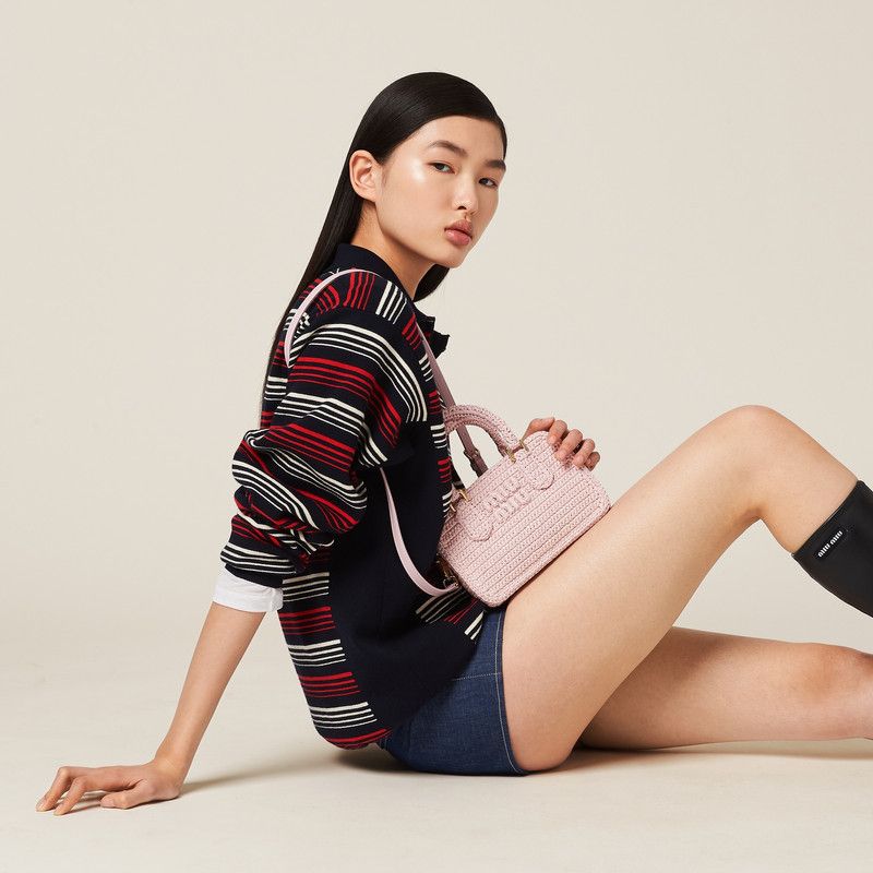 Miu Miu o1B3y1r0426 Size: OS / Crochet Top-Handle Bag in Pink Size ONE SIZE - 8 Thumbnail