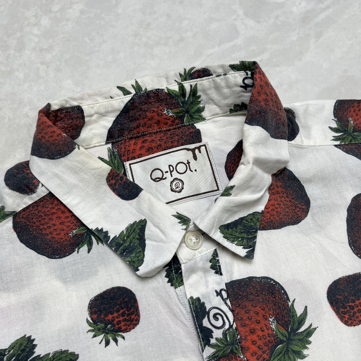 Designer × Japanese Brand gramme shibuya strawberry print button ups shirt Size US M / EU 48-50 / 2 - 5 Thumbnail