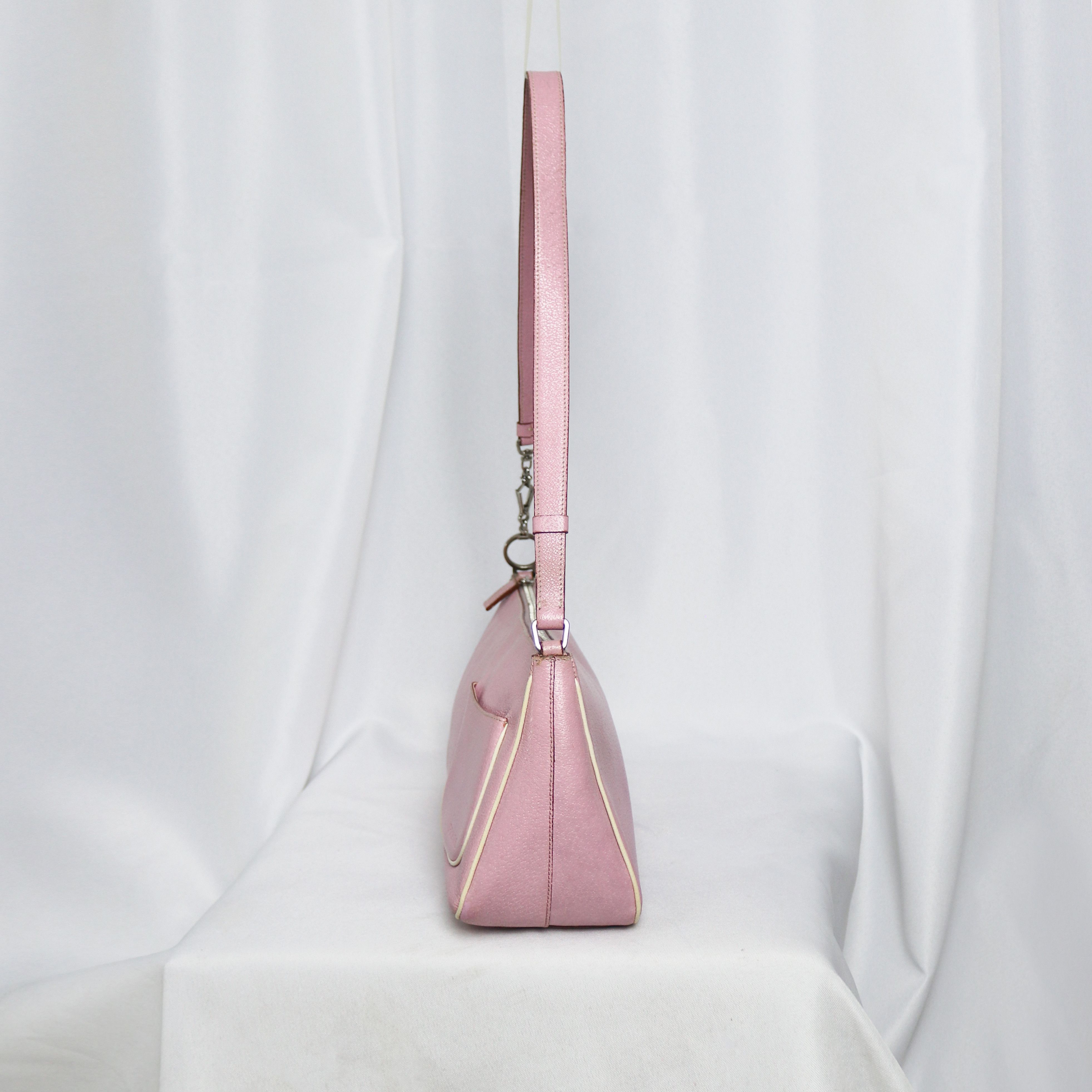 Prada Rare Prada 2001 Petalo Cinghiale leather shoulder bag Size ONE SIZE - 5 Thumbnail