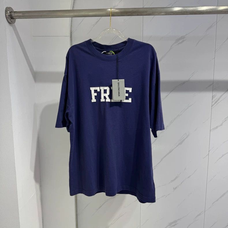 Balenciaga Balenciaga Blue Chest FREE Logo Short Sleeve Size US XS / EU 42 / 0 - 1 Thumbnail