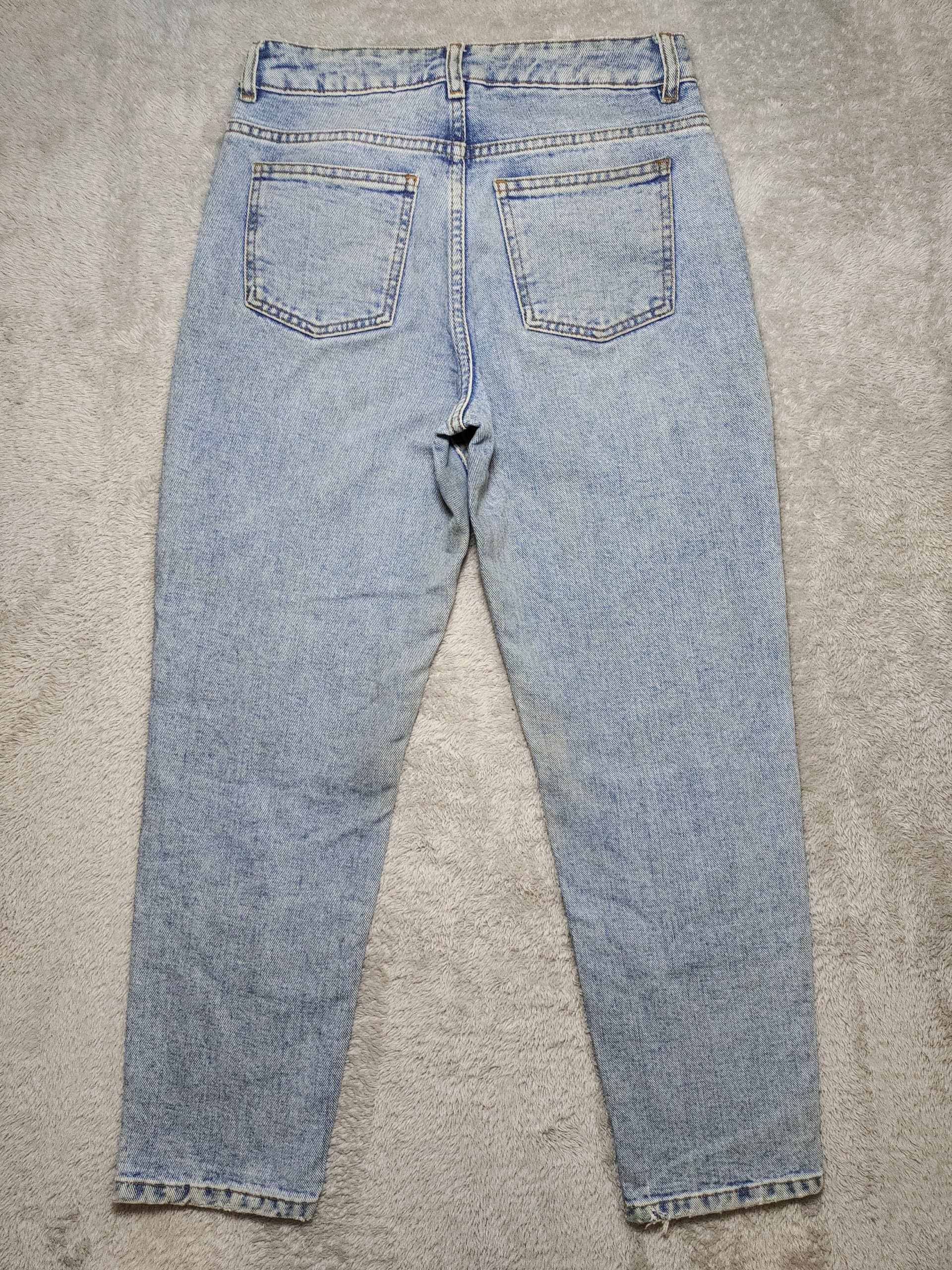 Asos ASOS CURVE 3D ROSE MOM HIGH WAIST JEANS SIZE 28 Size 28" / US 6 / IT 42 - 2 Thumbnail