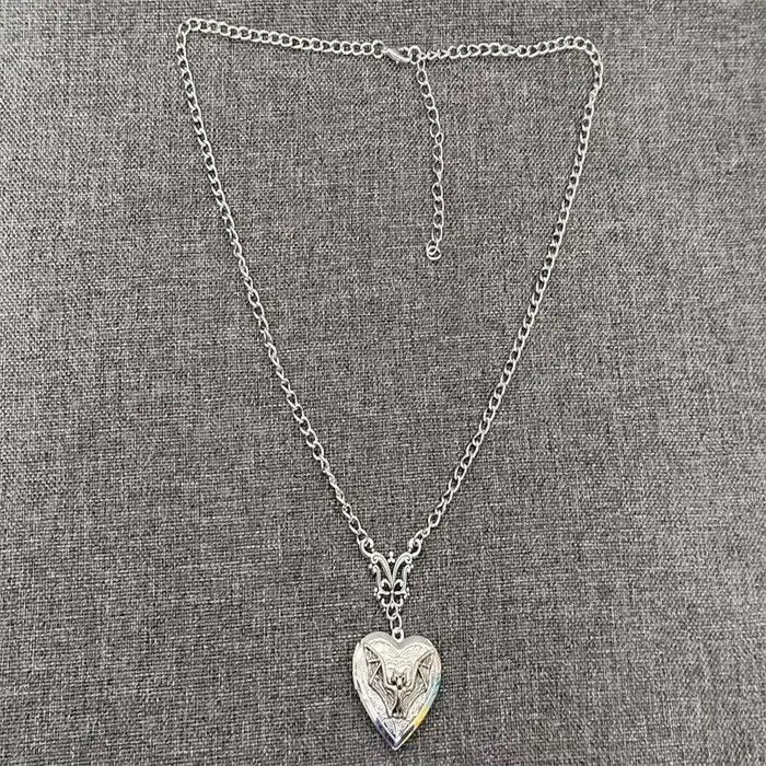 Jewelry Heart Locket With Vampire Bat Pendant Necklace Size ONE SIZE - 2 Thumbnail
