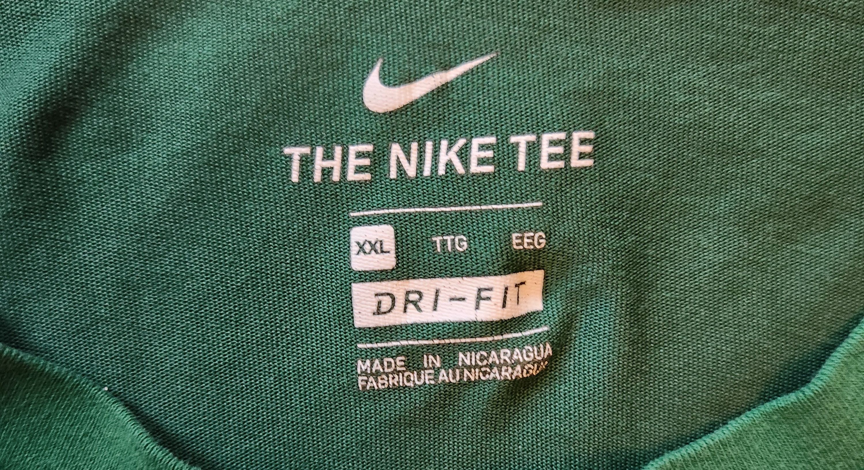 Nike Vintage Green Nike Tee. SZ: XXL Fits like XL. Size US XXL / EU 58 / 5 - 2 Thumbnail
