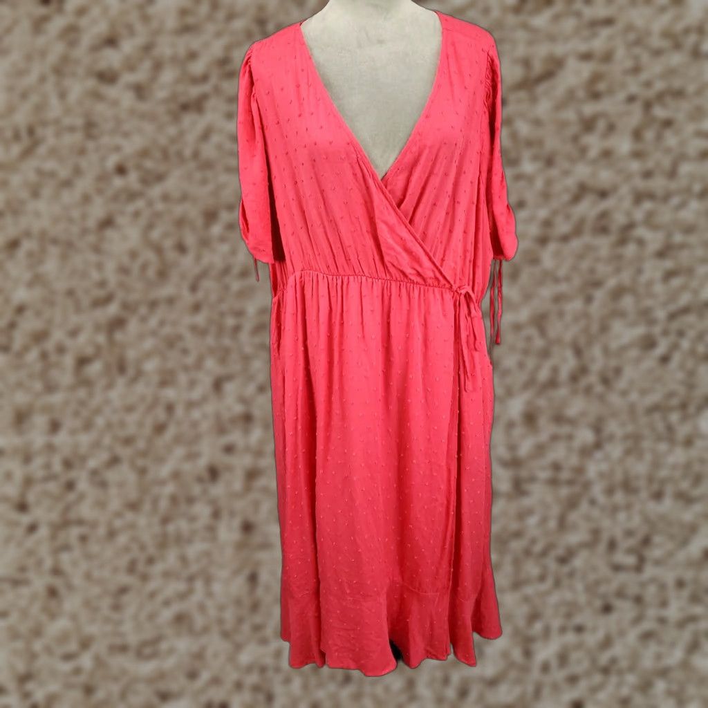 Torrid VINTAGE Torrid Dress Womens 2X Midi Pink Rayon Short Sleeve V-Neck Embroidered Ruffle Casual Size XXL / US 16-18 / IT 52-54 - 1 Thumbnail