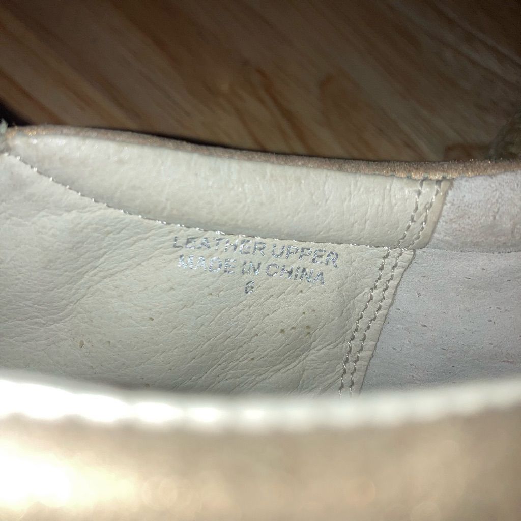 J Brand J Slides Raoul Espadrilles Pompom Accent Metallic Leather Sneaker Women’s Size 6 Size US 6 / IT 36 - 6 Thumbnail