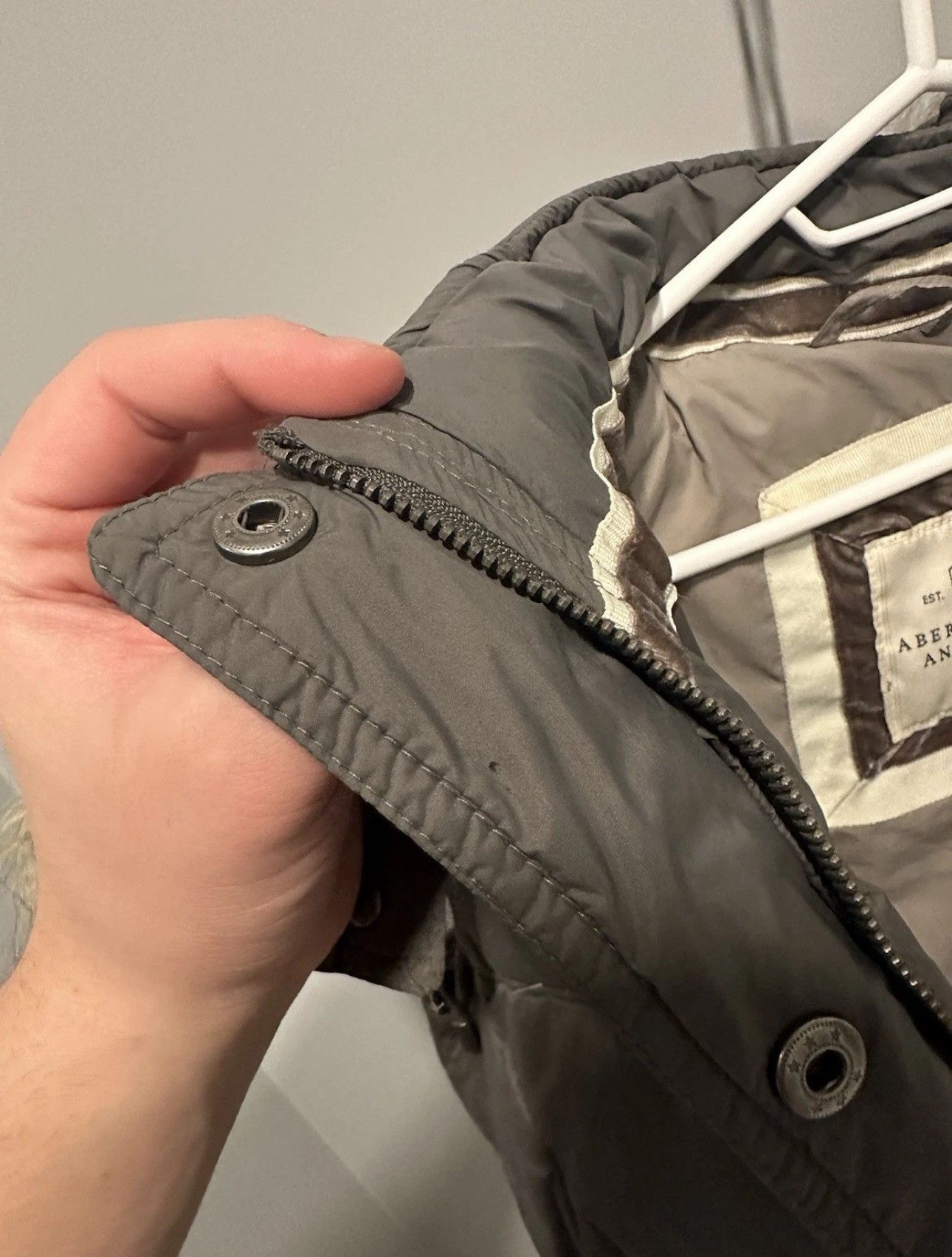Abercrombie & Fitch VINTAGE JAPANESE DOWN VEST ABERCROMIE & FITCH Y2K FUR HOOD Size L / US 10 / IT 46 - 14 Thumbnail