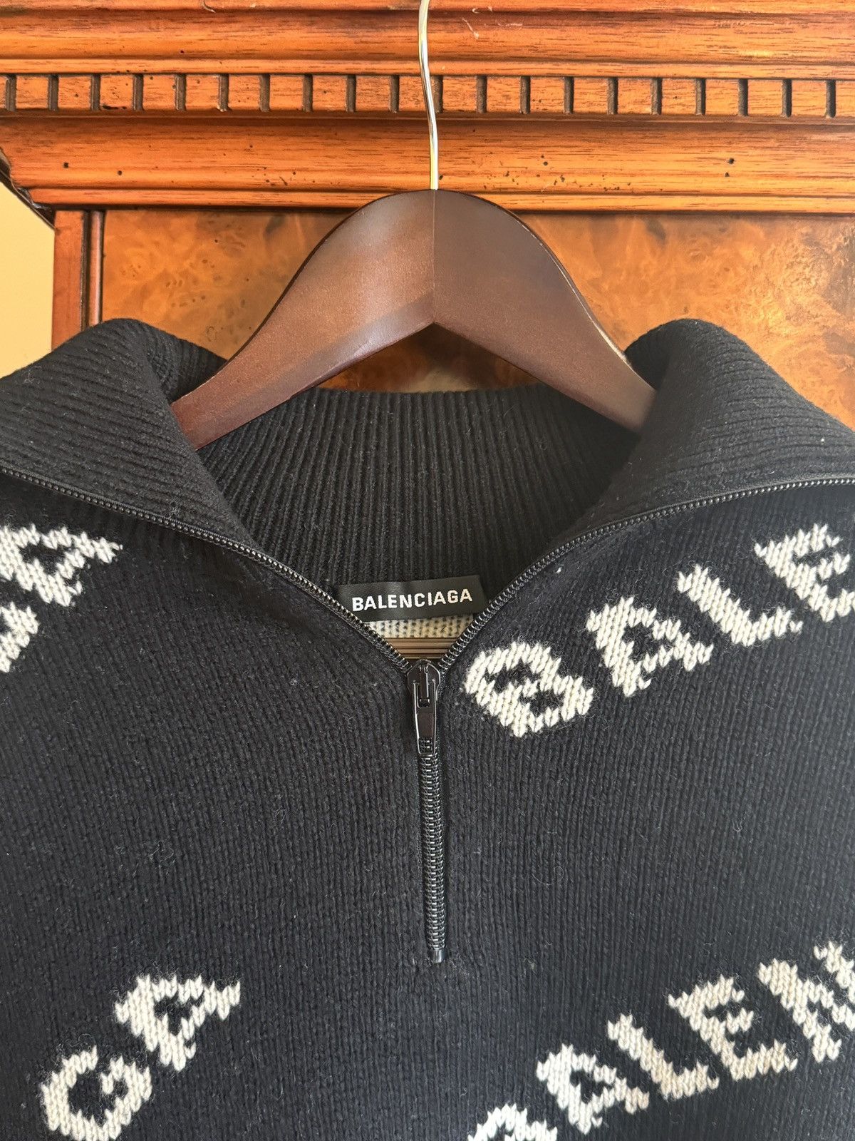 Balenciaga Balenciaga Camel Hair/Wool Blend Knit Logo Quarter Zip Small Size US S / EU 44-46 / 1 - 2 Thumbnail